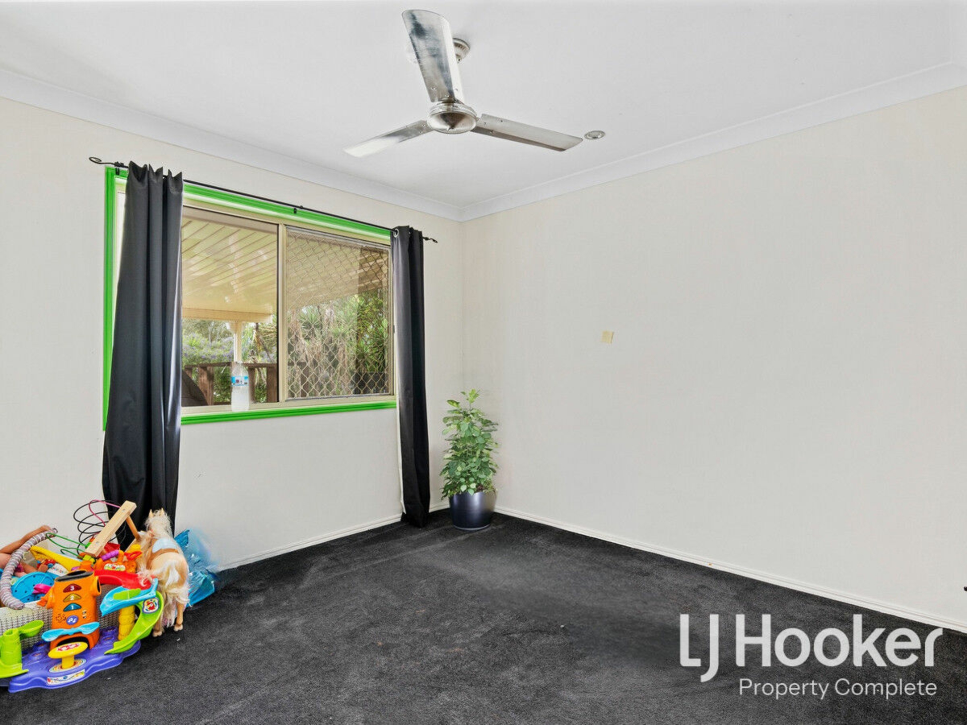 15 Christopher Place, JIMBOOMBA