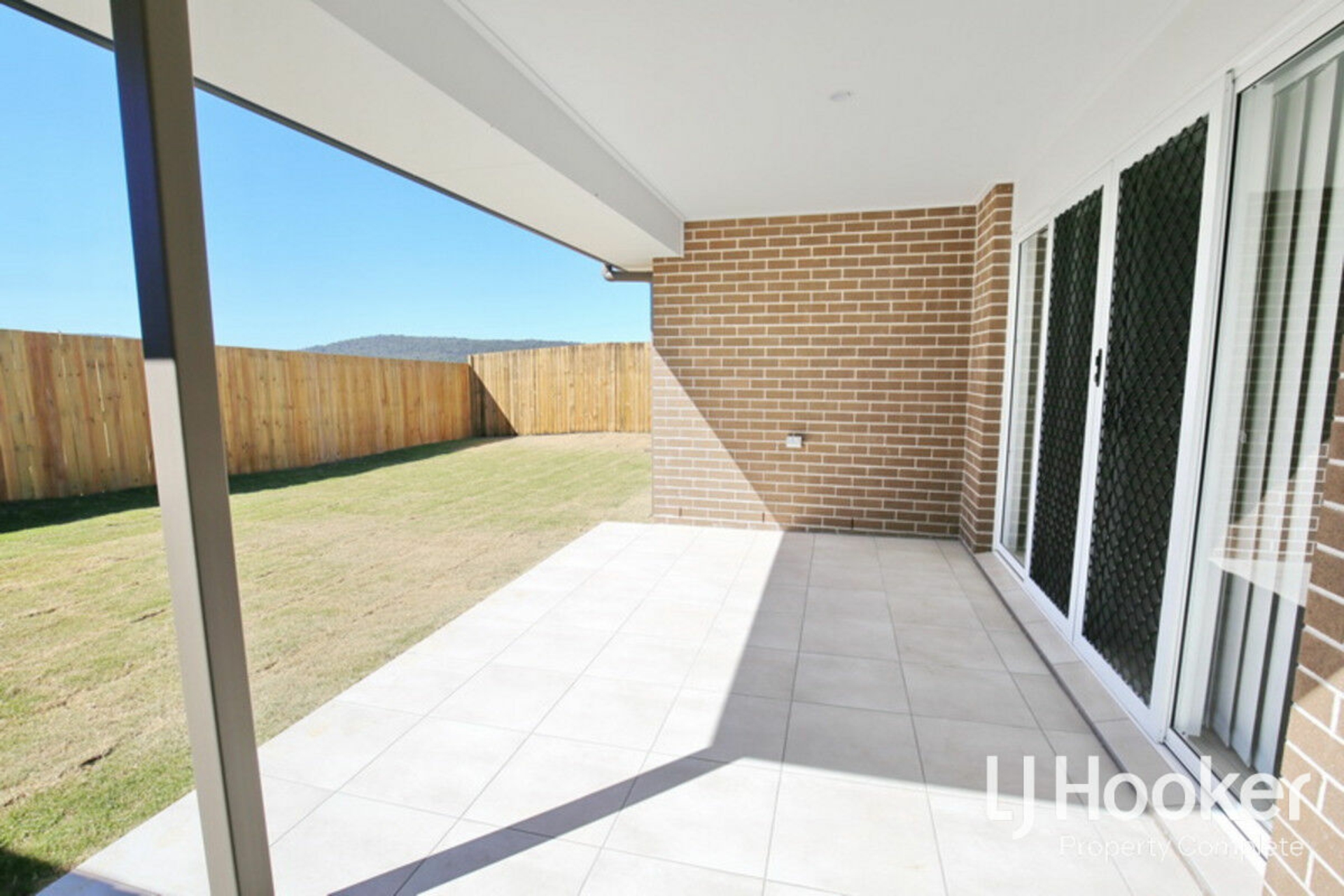 18 Hillard Street, YARRABILBA