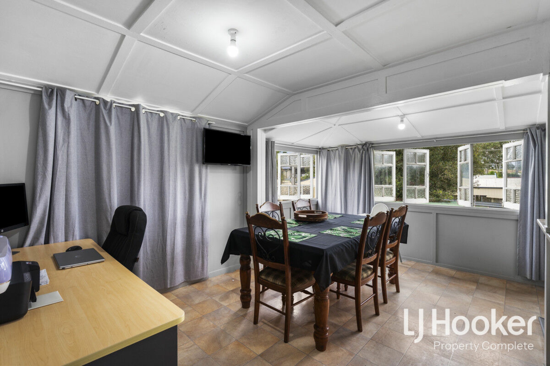 24 Manning Street, JIMBOOMBA