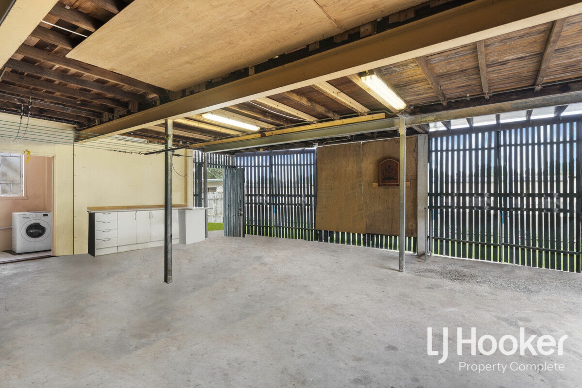 24 Manning Street, JIMBOOMBA