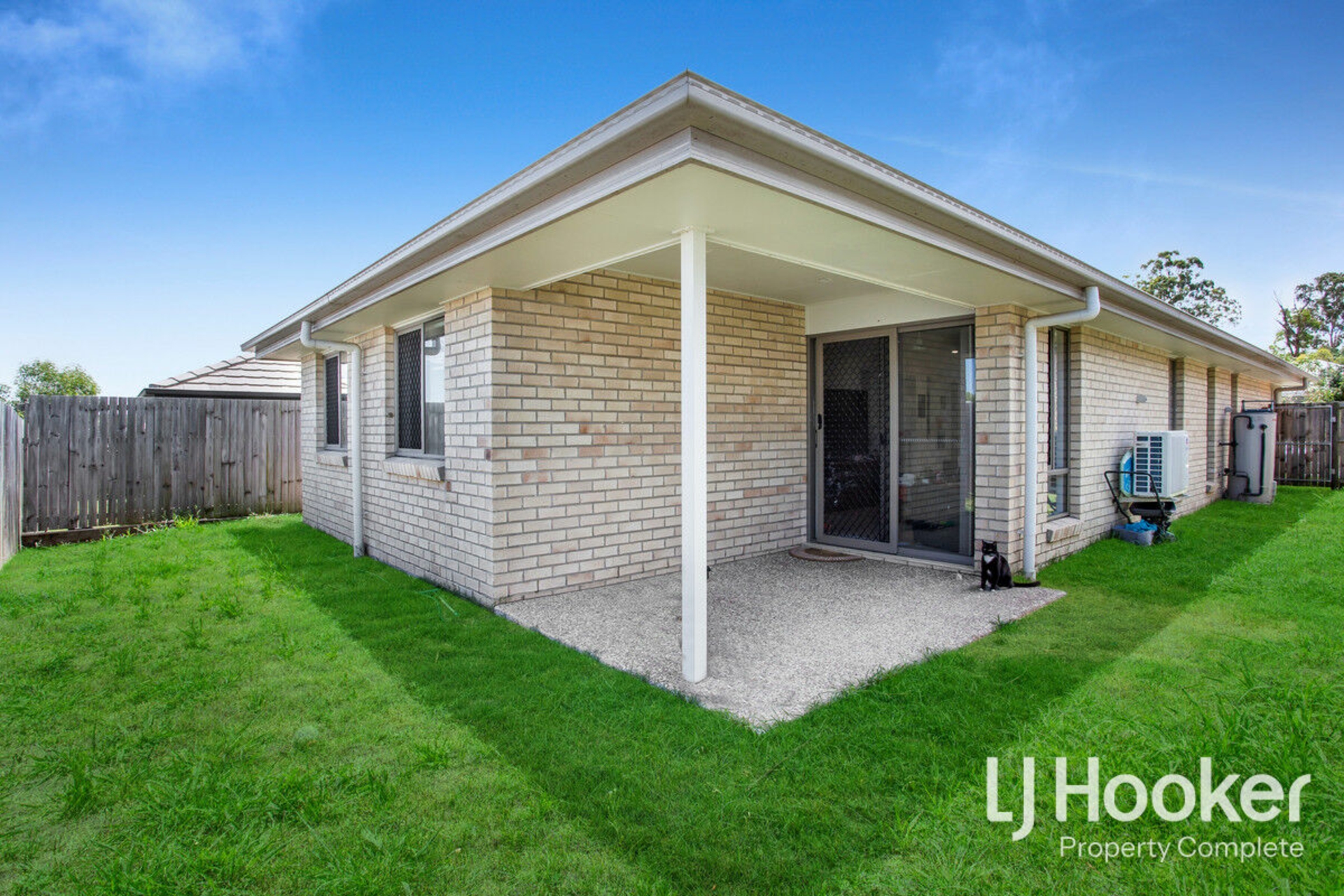 19 Rosewood Circuit, YARRABILBA