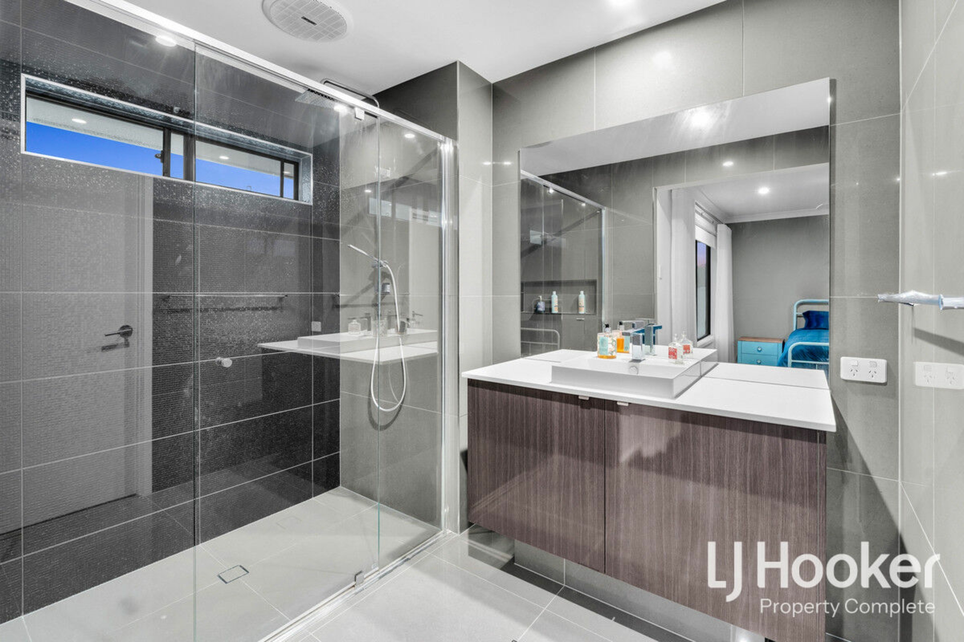 2-4 Cambridge Circuit, YARRABILBA