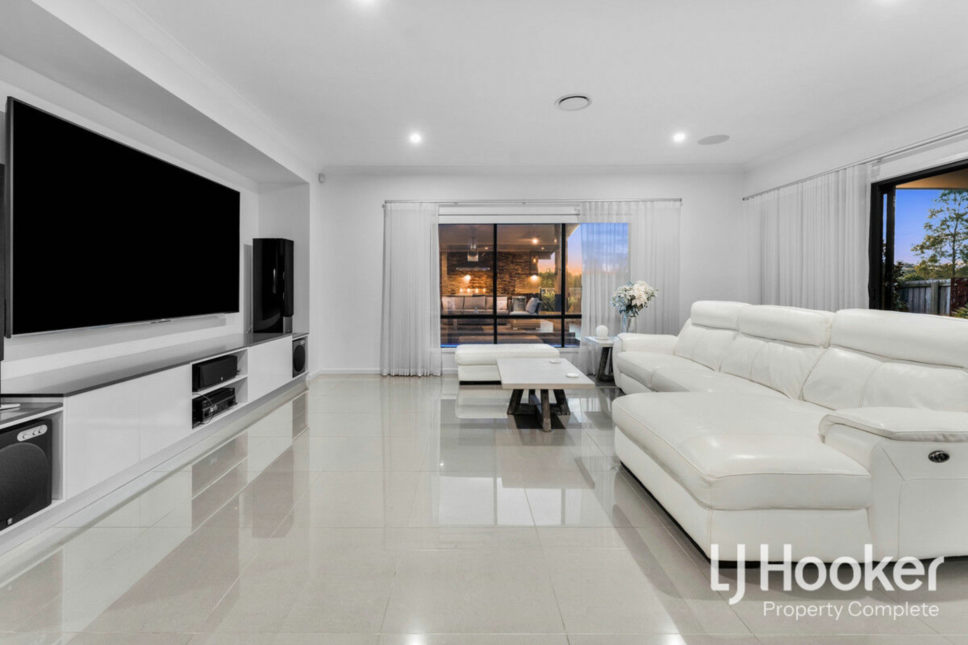2-4 Cambridge Circuit, YARRABILBA