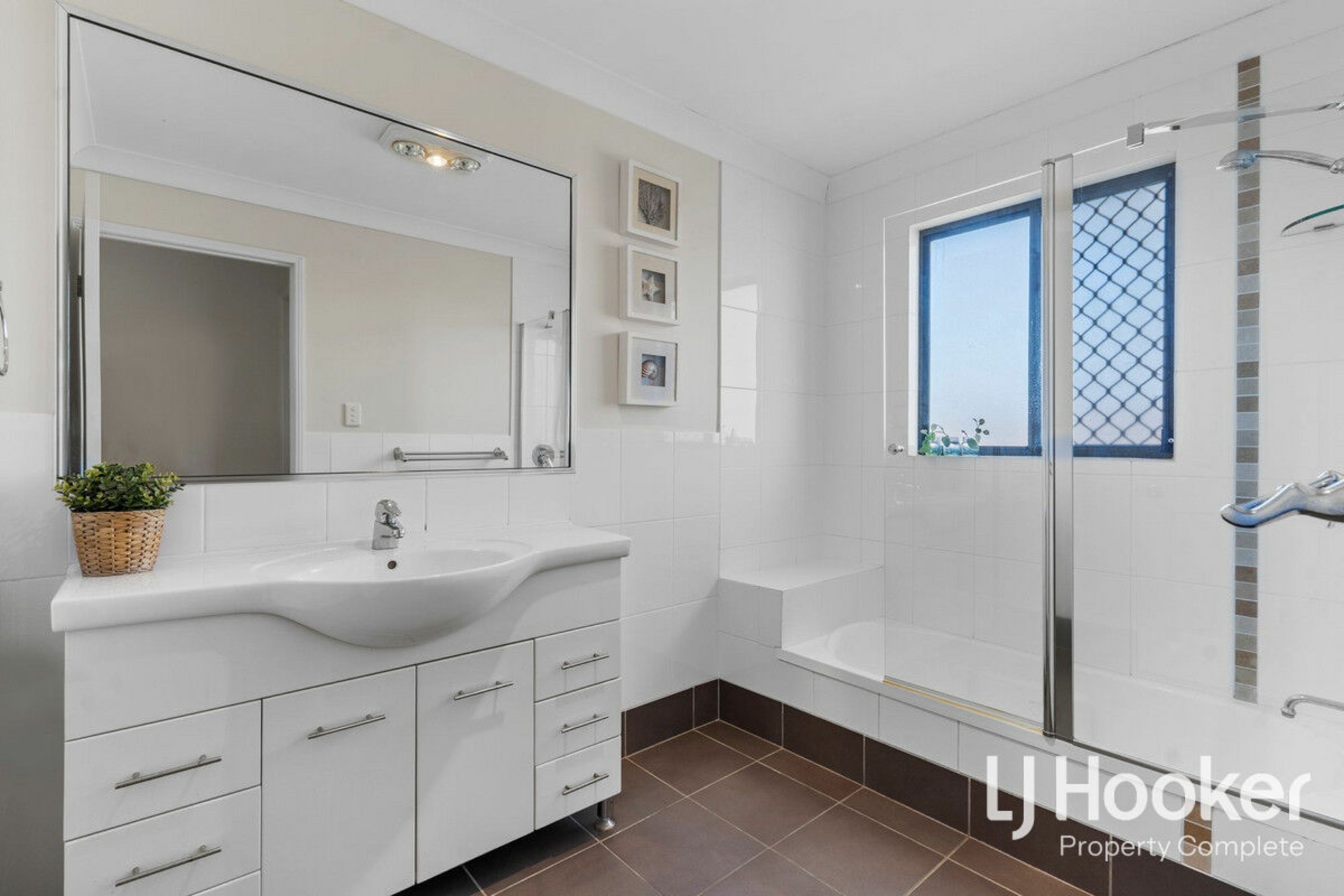 11 Spring Street, JIMBOOMBA