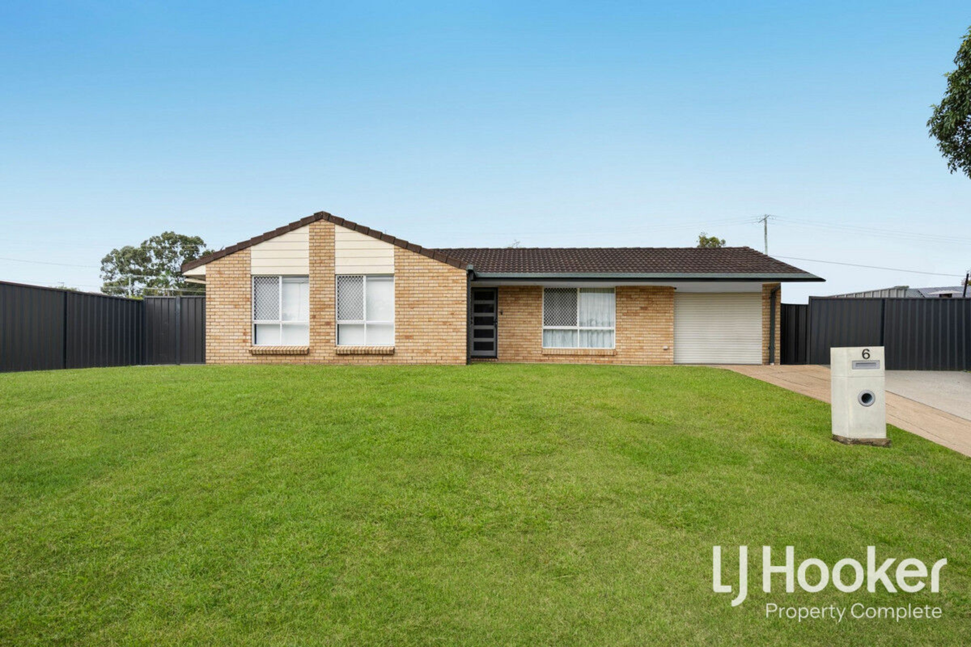 6 Paroo Place, HILLCREST