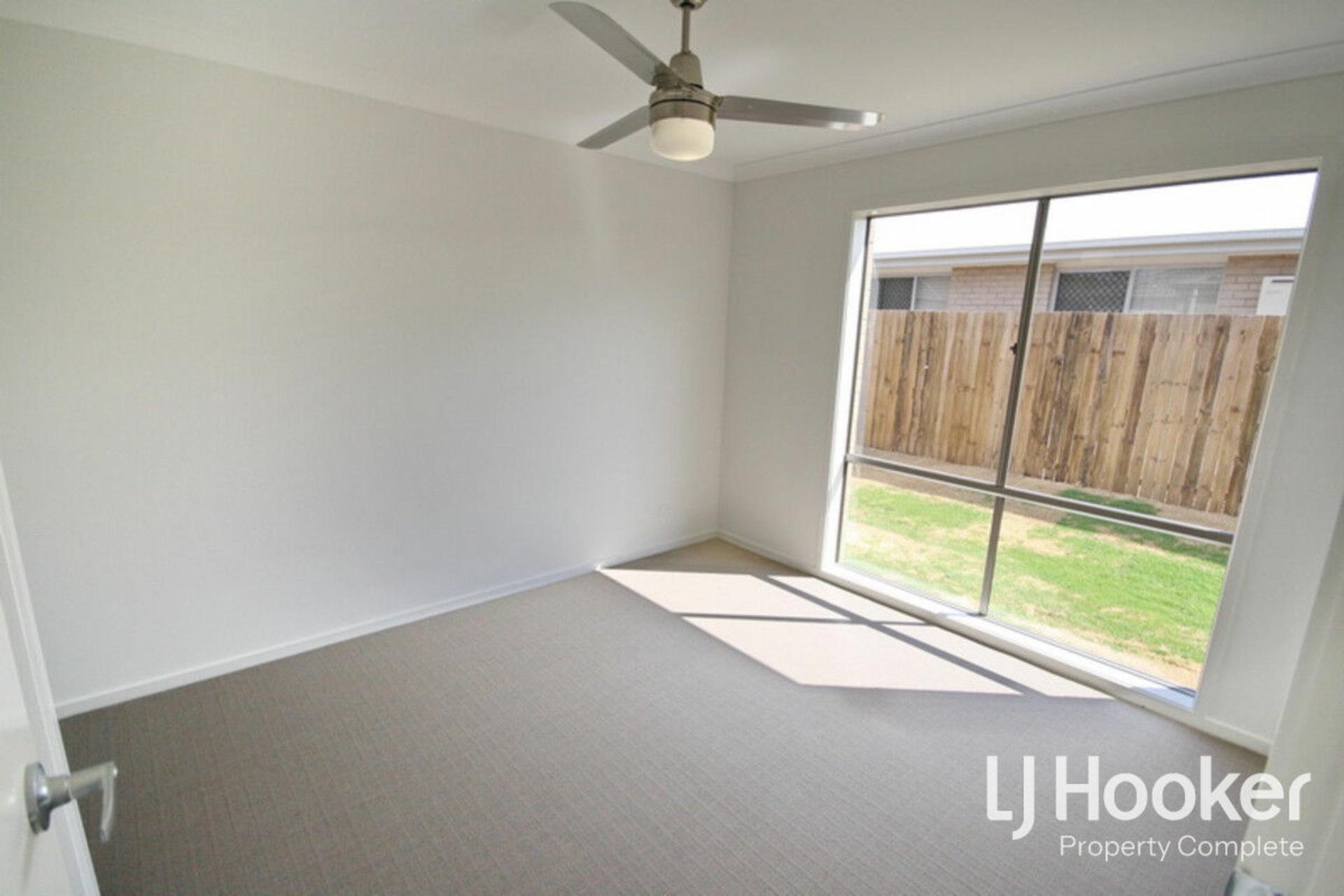 12 Sommer Street, YARRABILBA