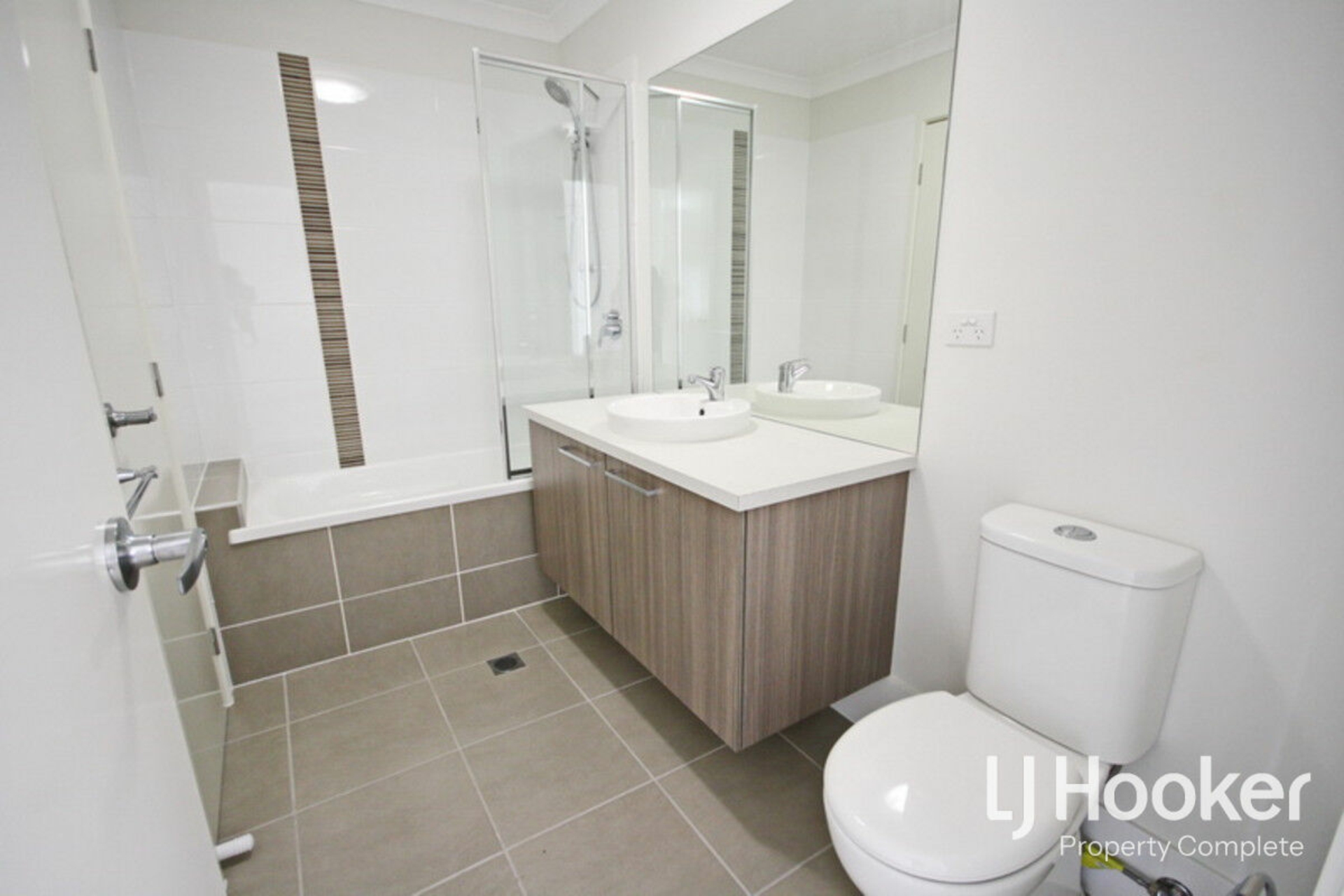 12 Sommer Street, YARRABILBA