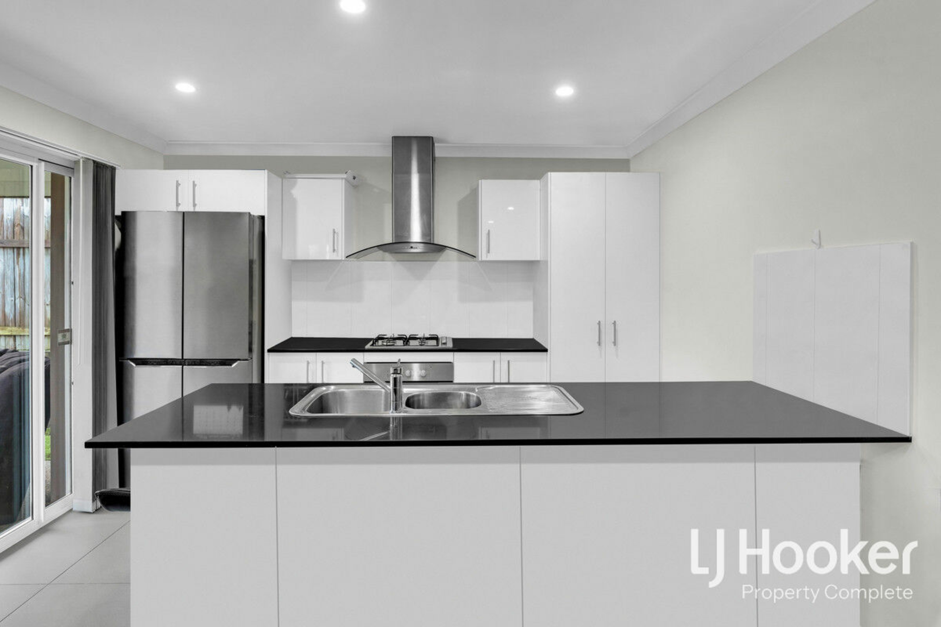 99 Darnell Street, YARRABILBA