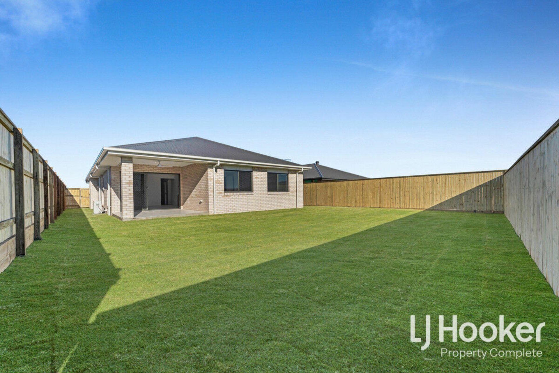 72 Outlook Boulevard, GLENEAGLE