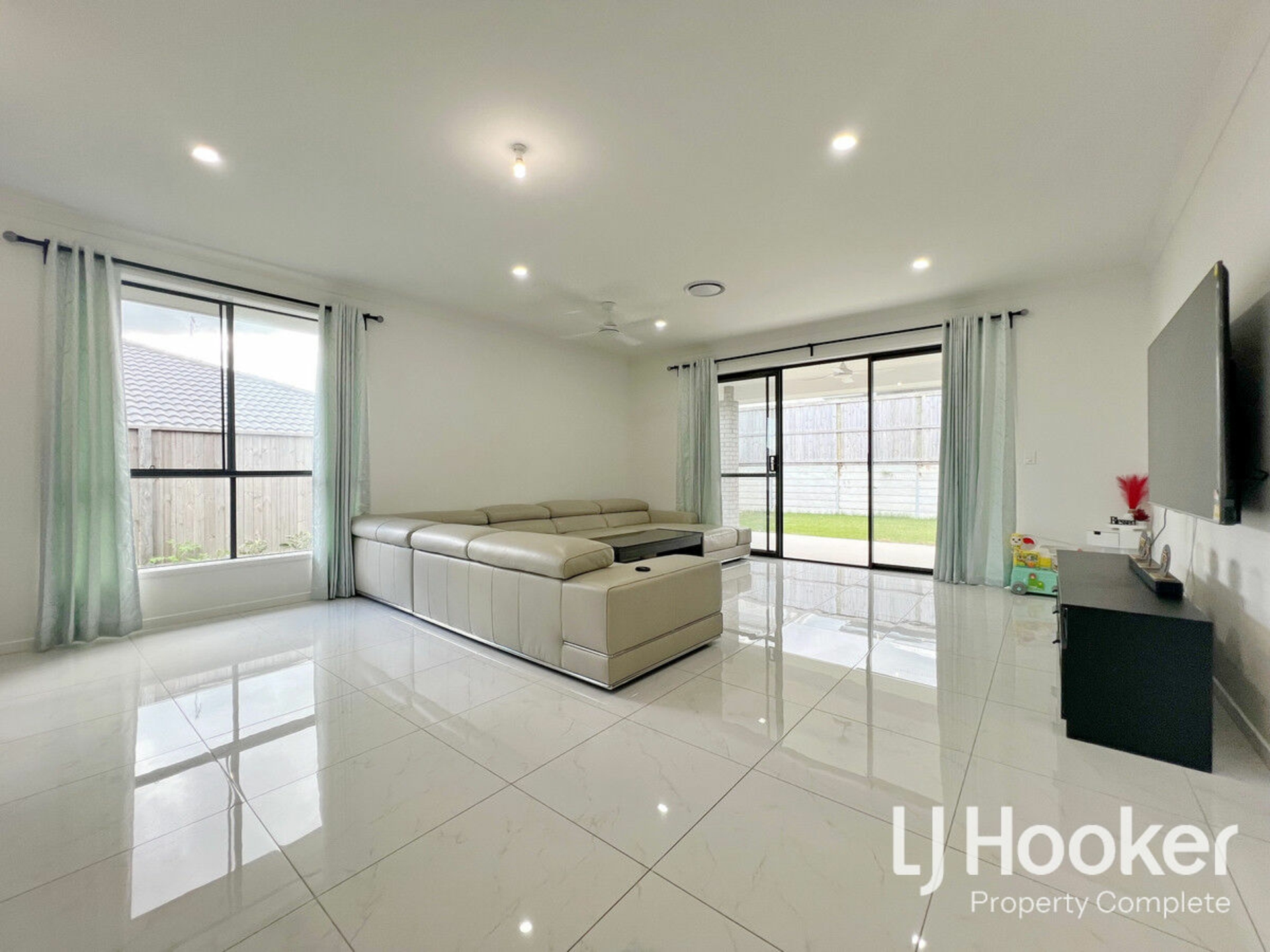 9 Griffith Street, YARRABILBA