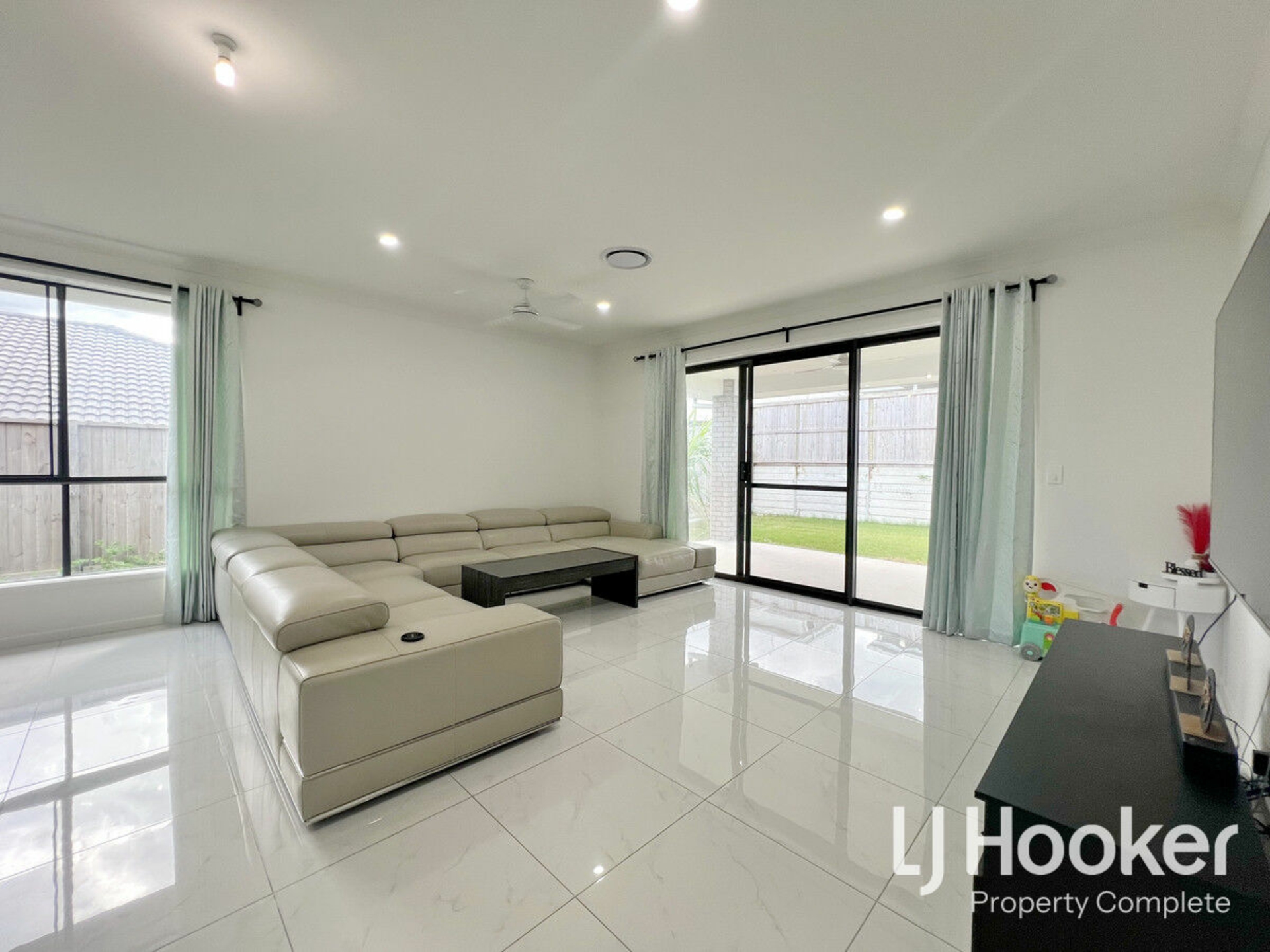 9 Griffith Street, YARRABILBA