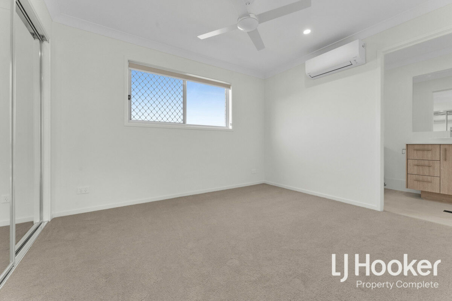 36 Aspen Circuit, LOGAN RESERVE