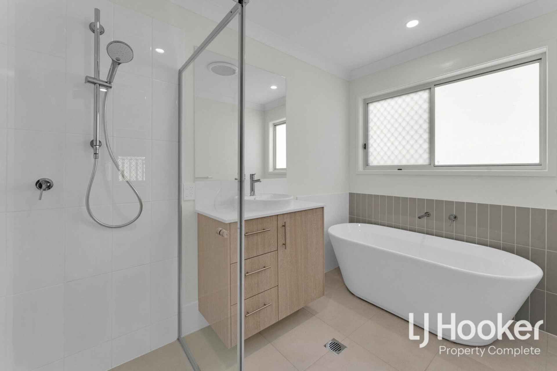 36 Aspen Circuit, LOGAN RESERVE