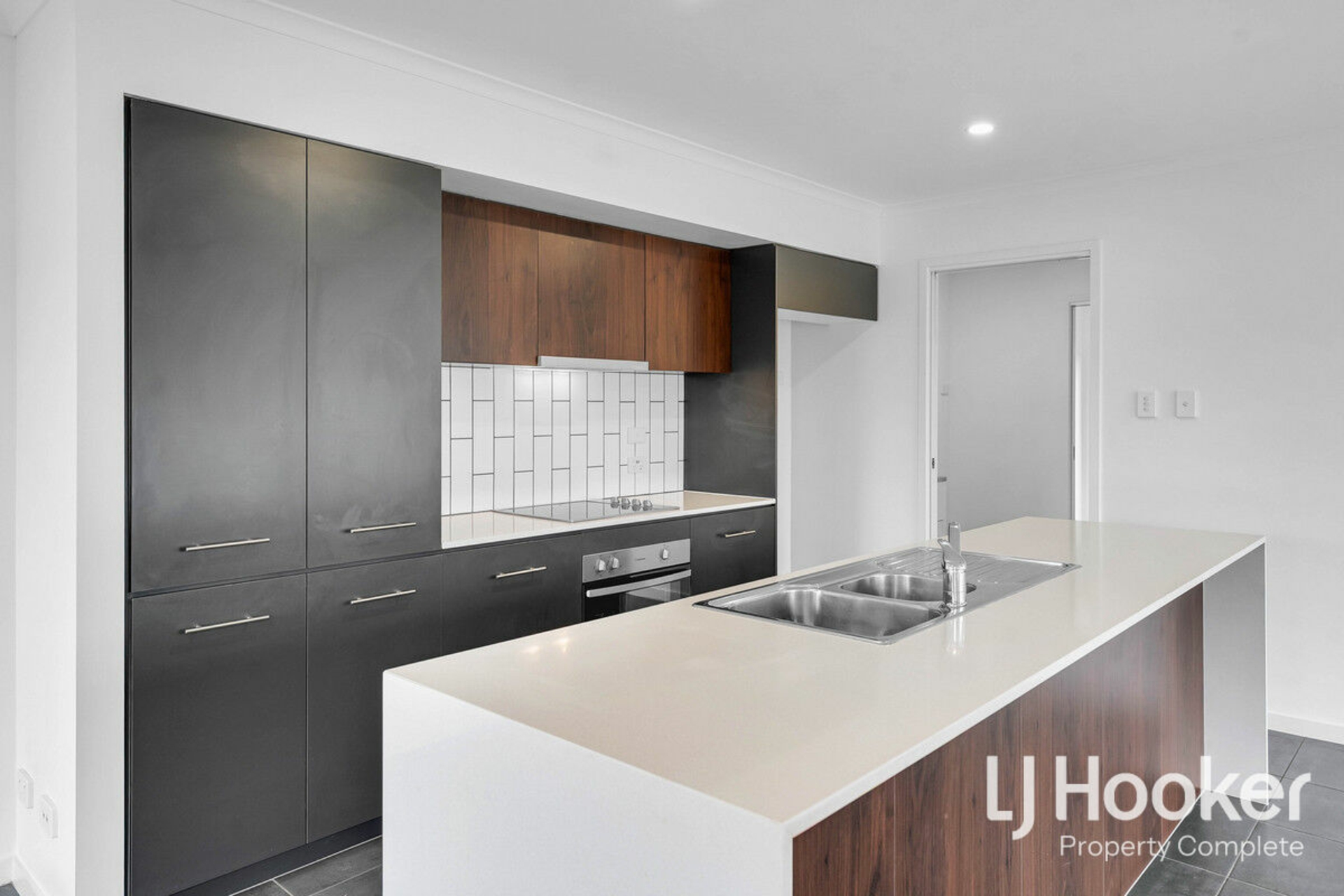 49 Dew Street, YARRABILBA
