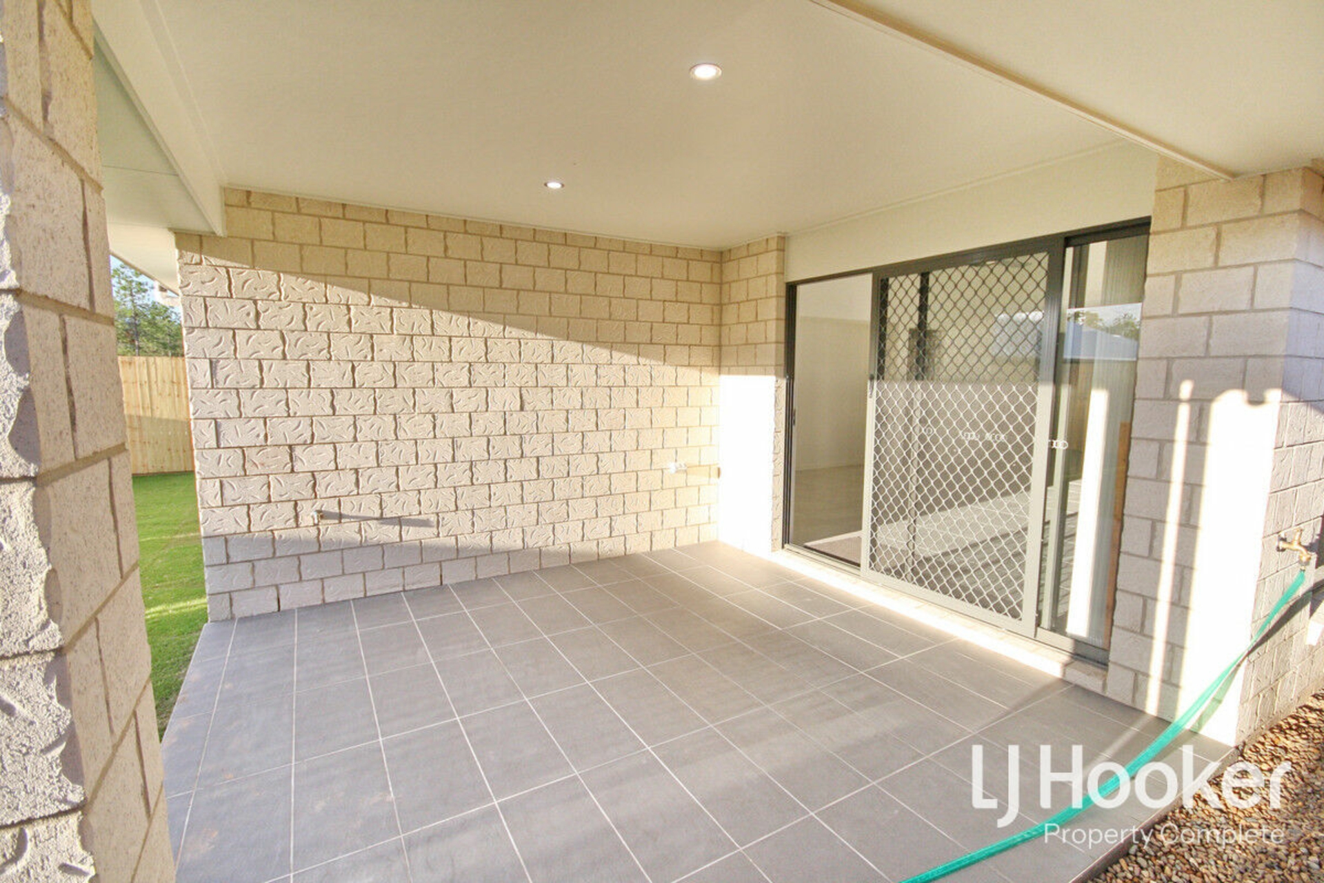 22 Lambent Street, YARRABILBA