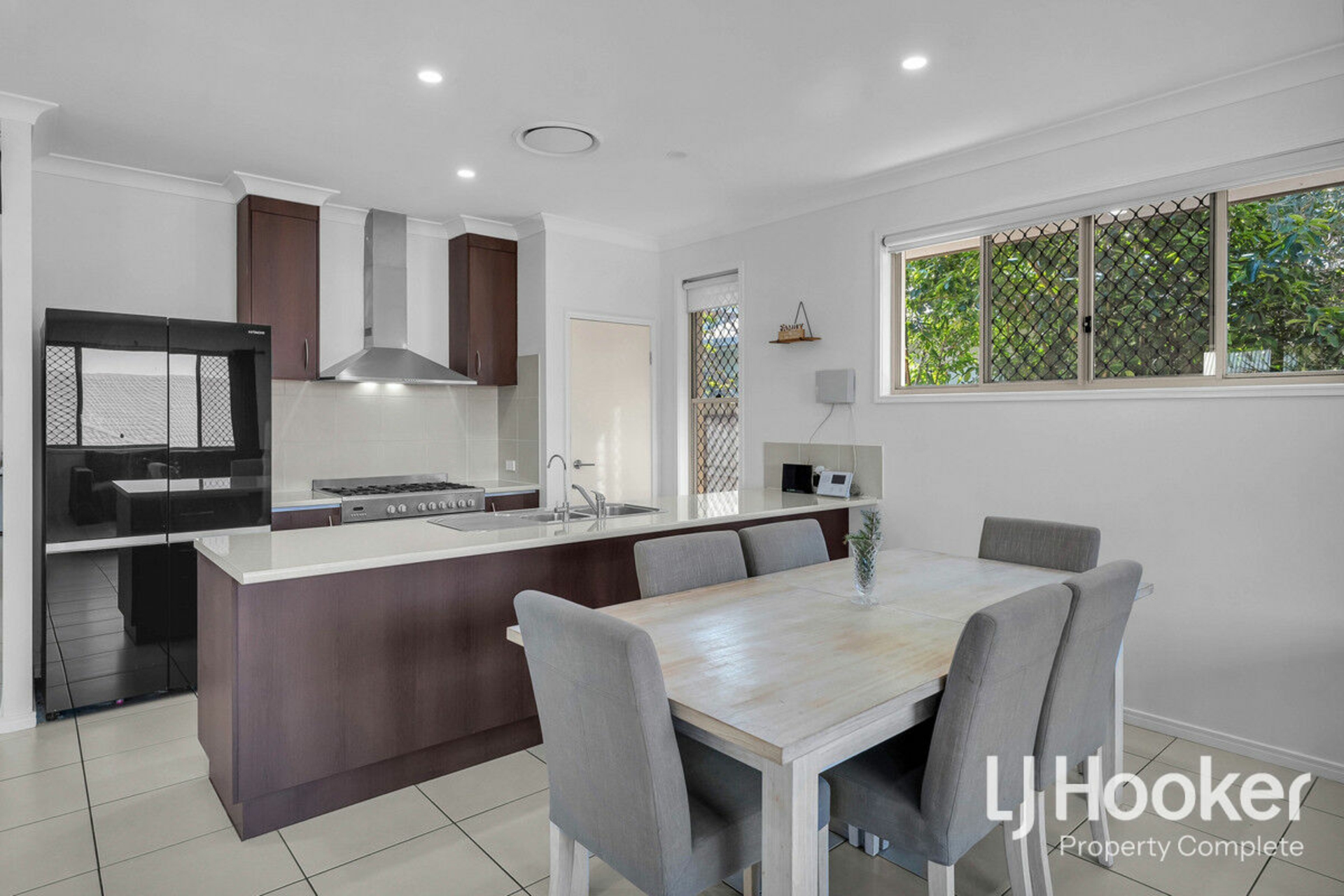 236 Lakeside Avenue, Springfield Lakes