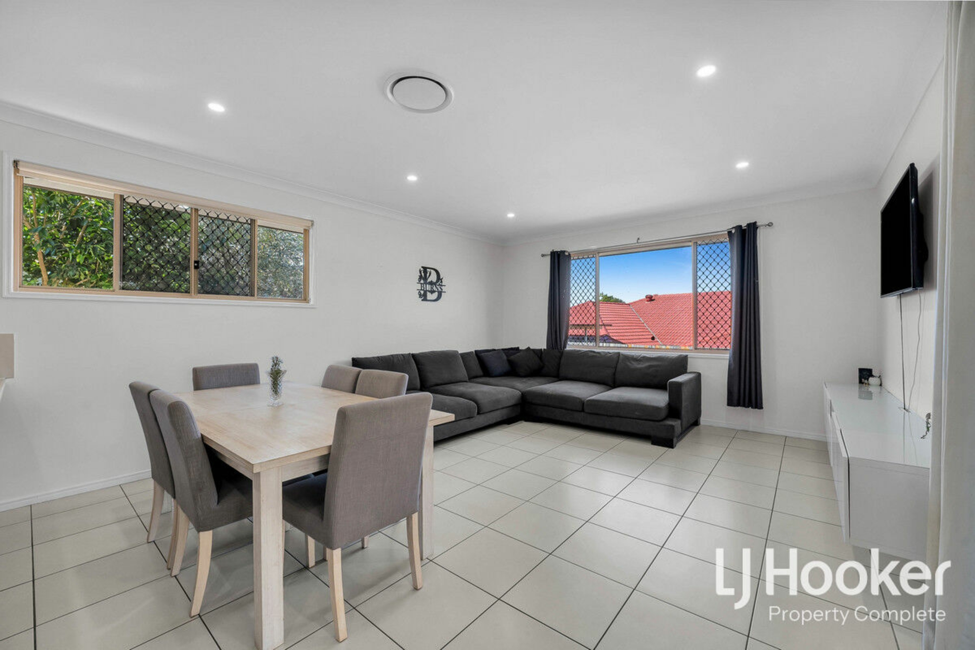 236 Lakeside Avenue, Springfield Lakes