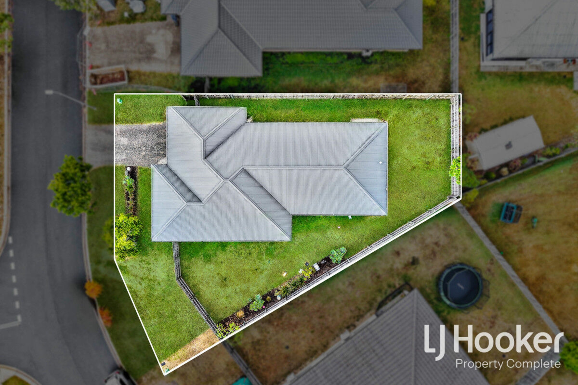 74 Darnell Street — photo 16 of 17