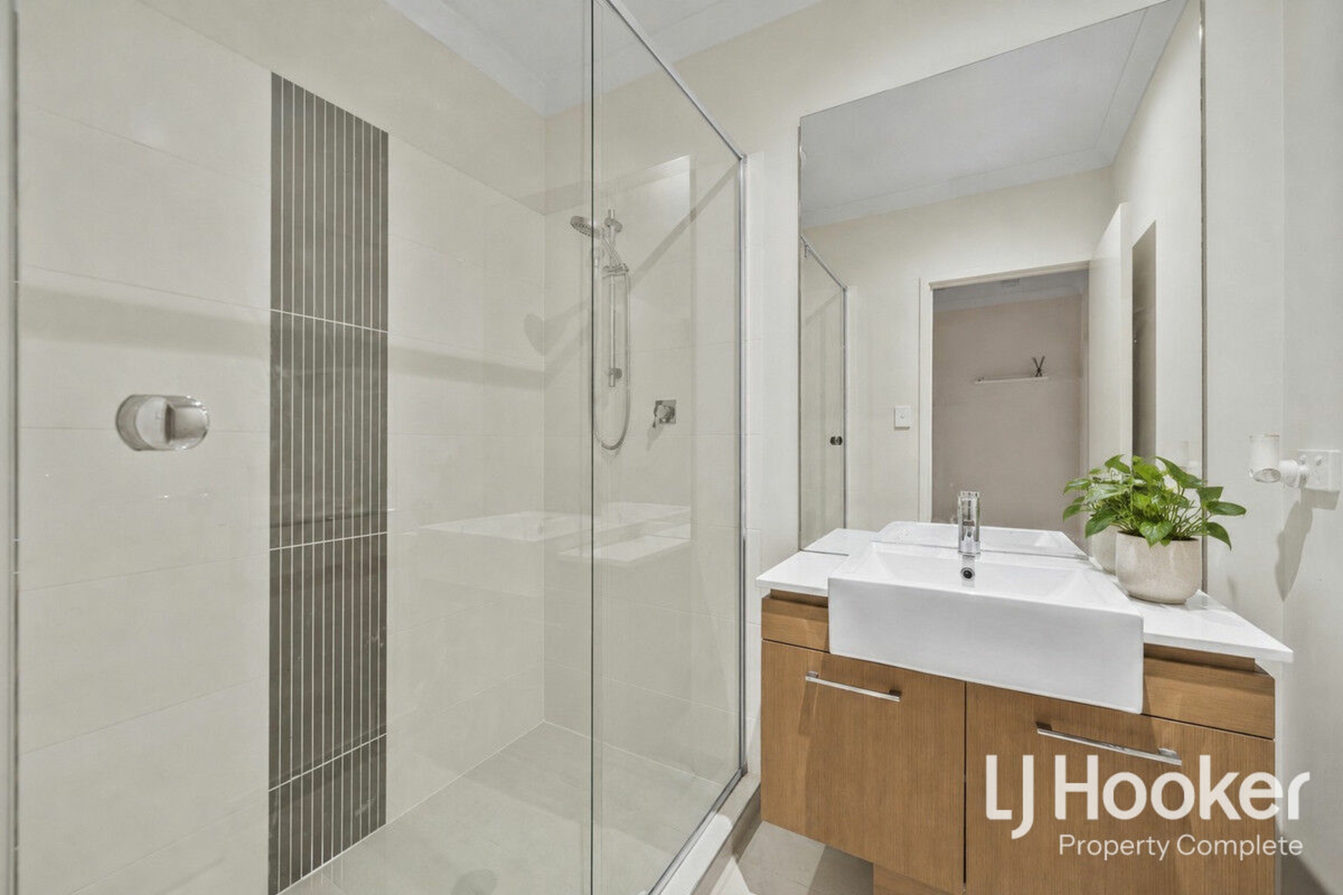 18 Garragull Drive — photo 14 of 18
