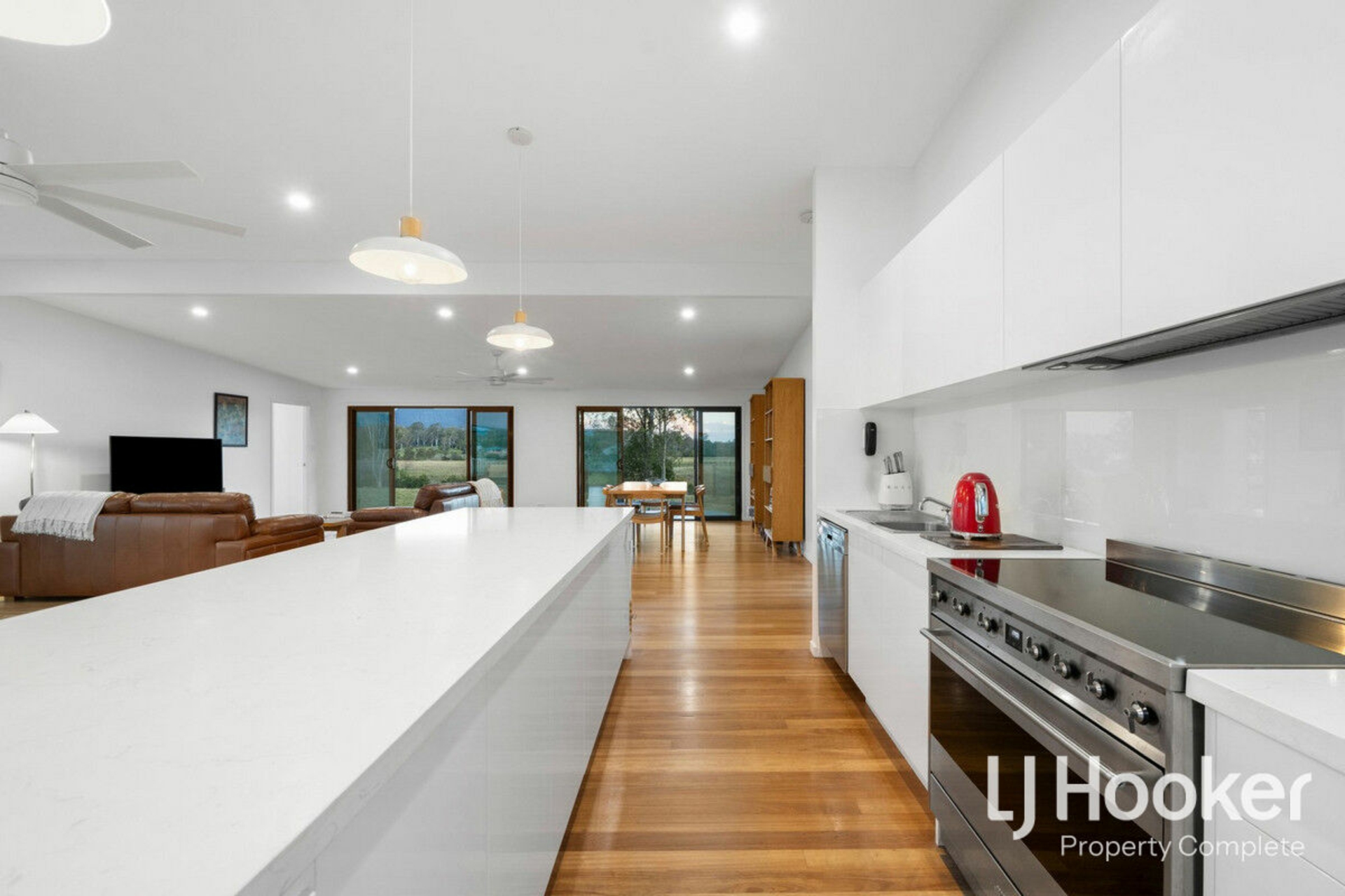 90 Waldron Road — photo 8 of 28