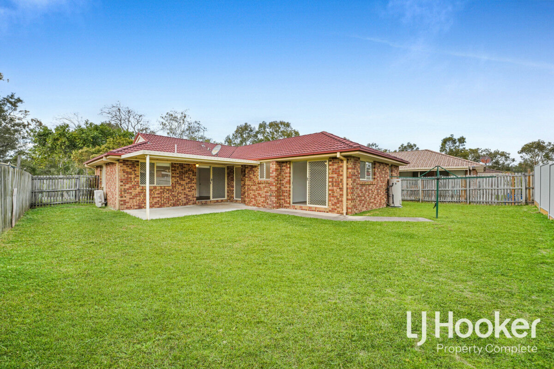 13 Billabong Drive — photo 4 of 20