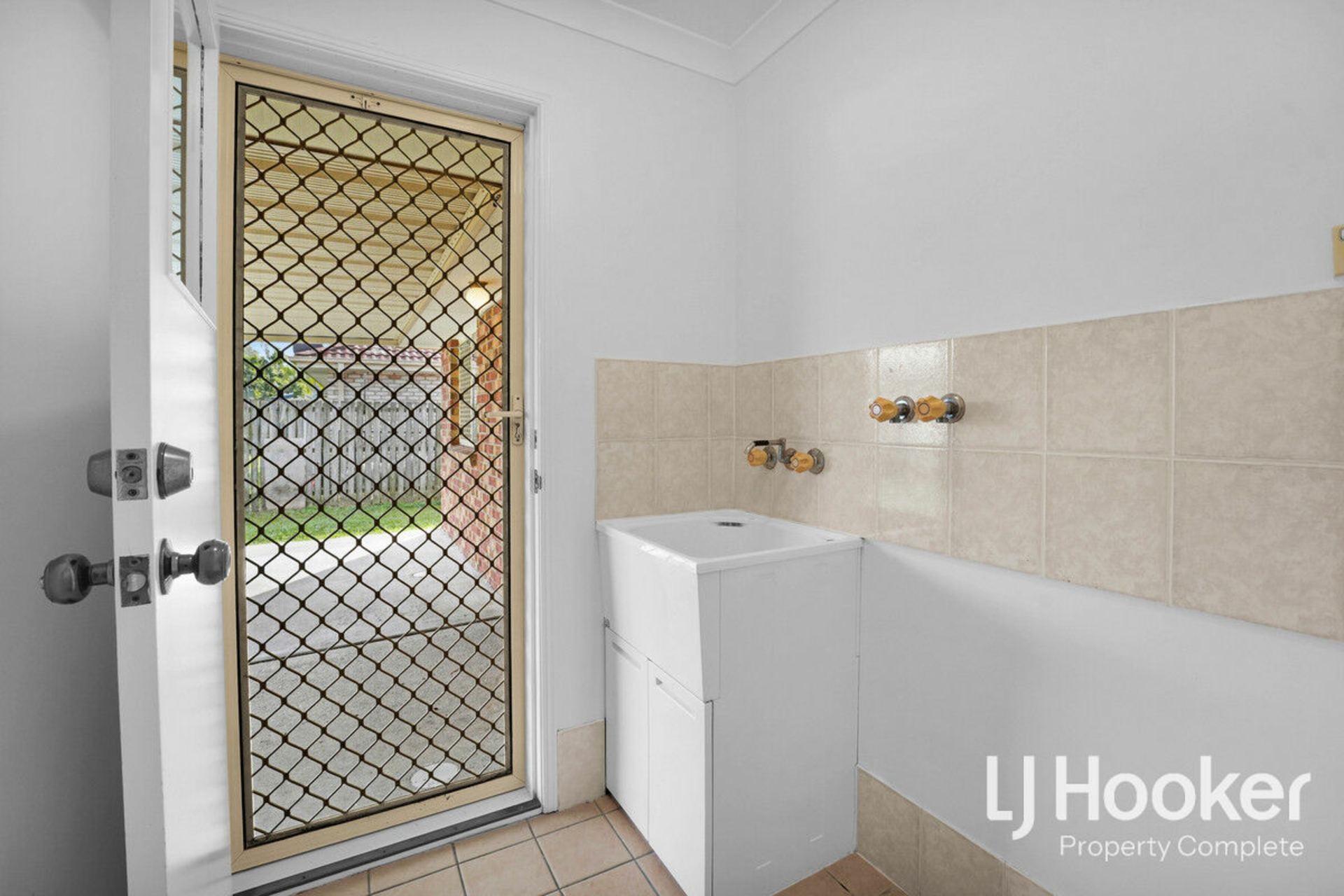 13 Billabong Drive — photo 13 of 20