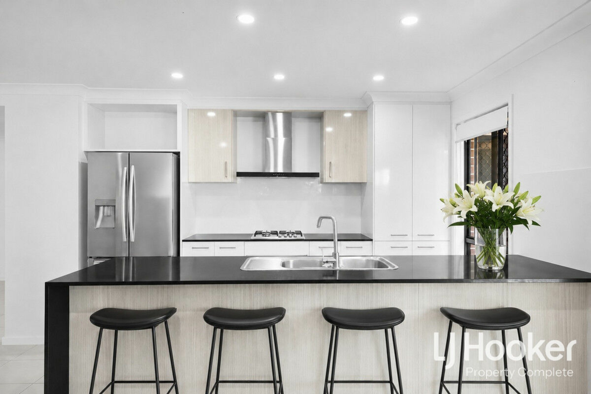 9 Greenstone Street — photo 2 of 15