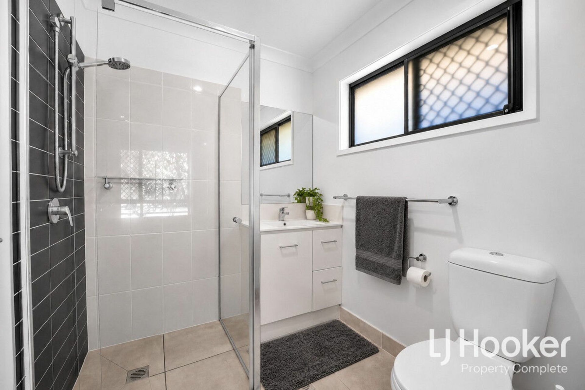 9 Greenstone Street — photo 7 of 15