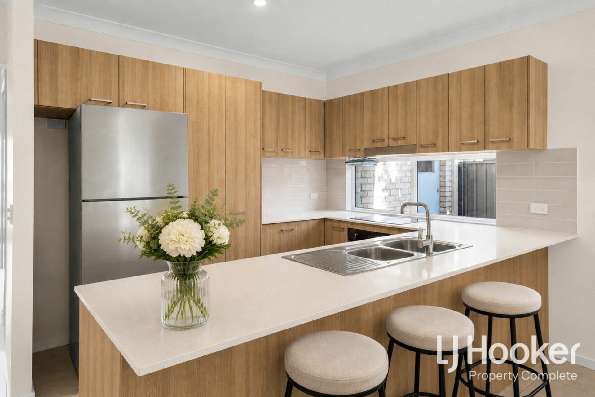 37 Orb Street — photo 2 of 16