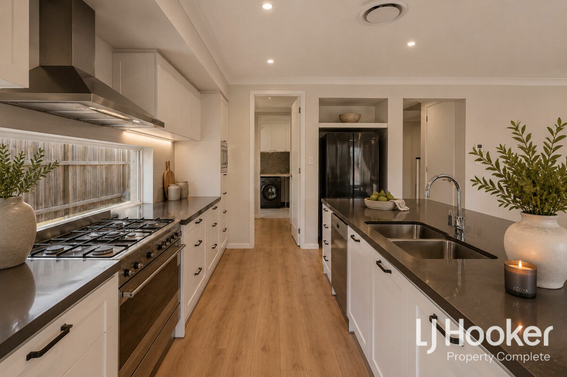 34 Hyde Drive — photo 3 of 24