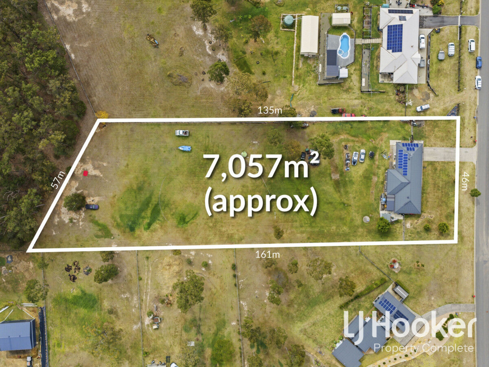 39-43 Weatherly Drive — photo 14 of 17
