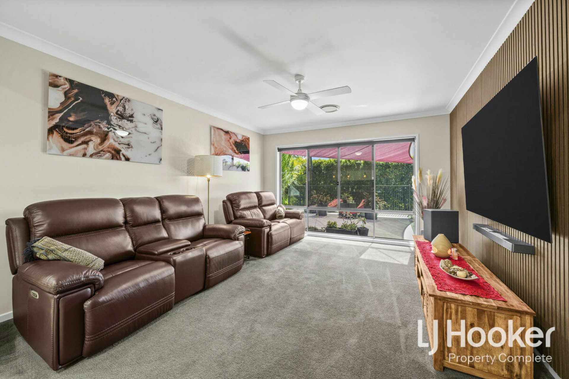 316-320 Peppertree Drive — photo 10 of 30