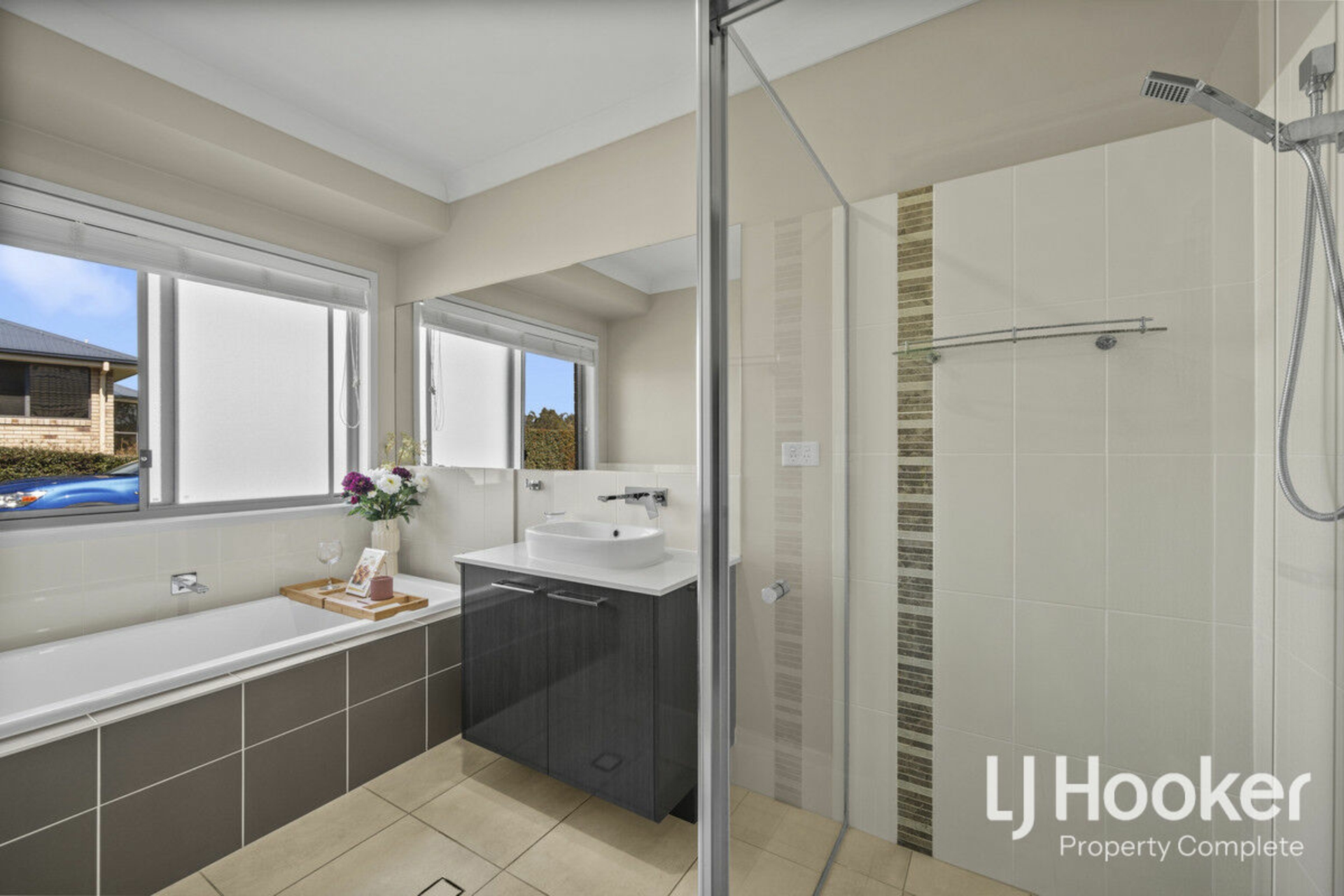 316-320 Peppertree Drive — photo 17 of 30