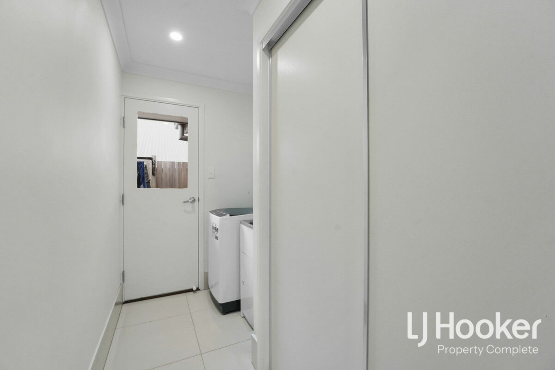 31 Neumann Drive — photo 11 of 15