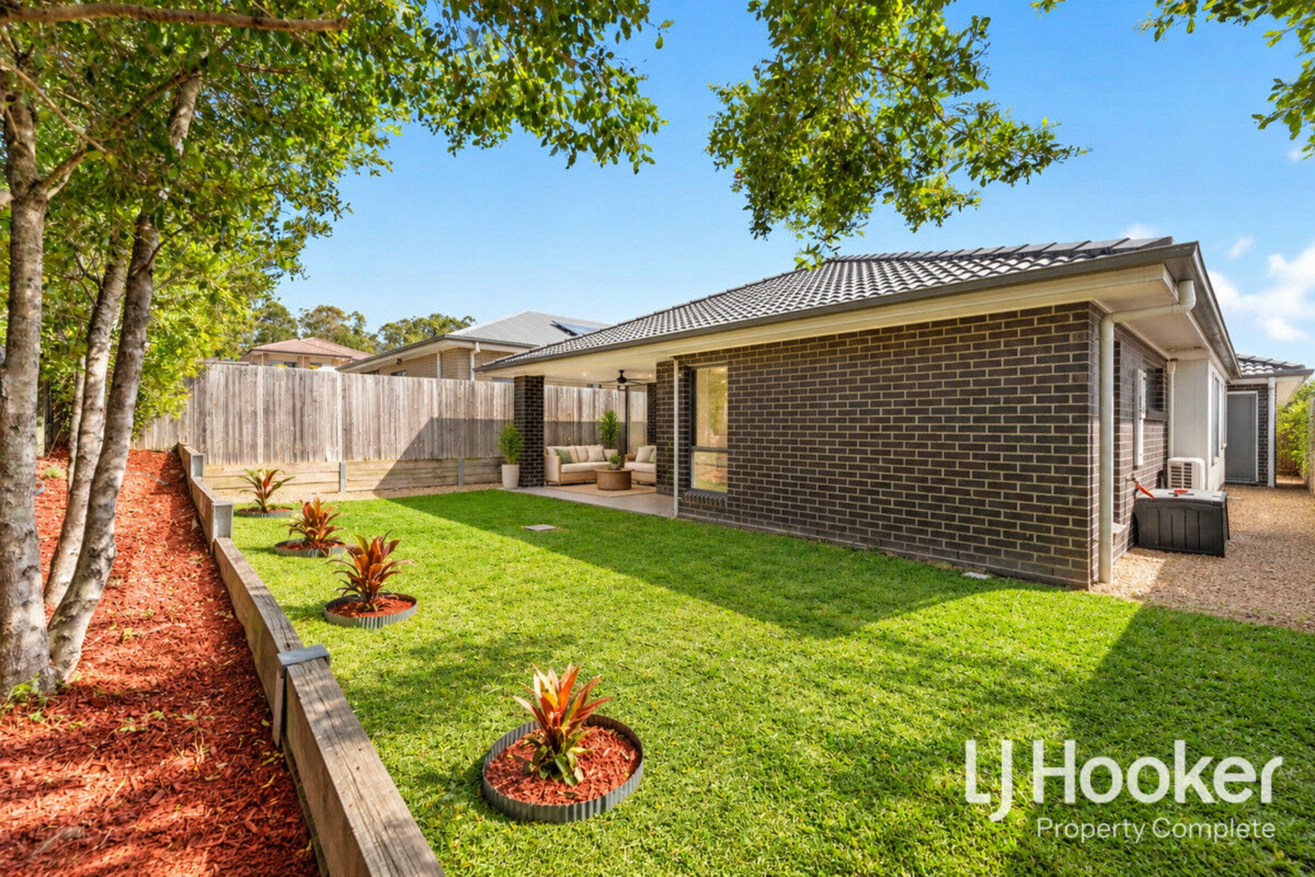 64 Marl Crescent — photo 13 of 18