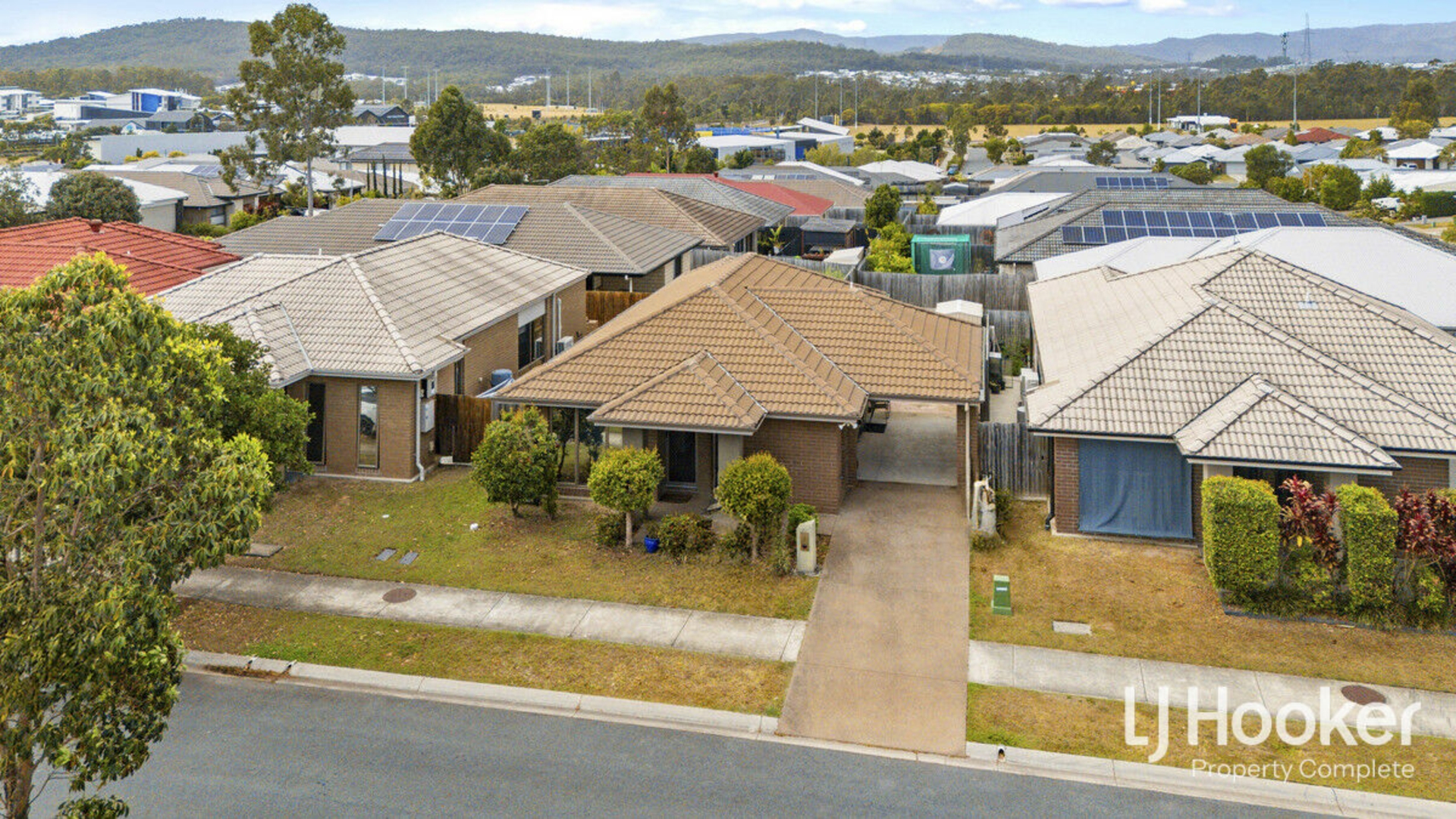 25 Tasker Street — photo 3 of 15