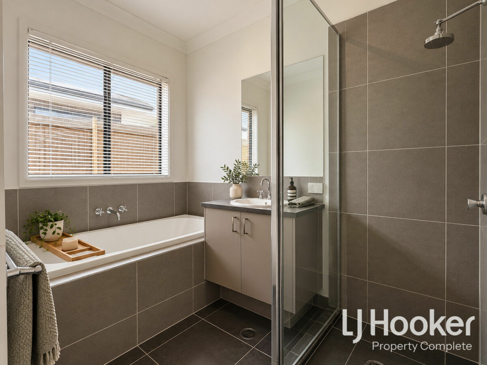 26 Carnarvon Street — photo 11 of 13