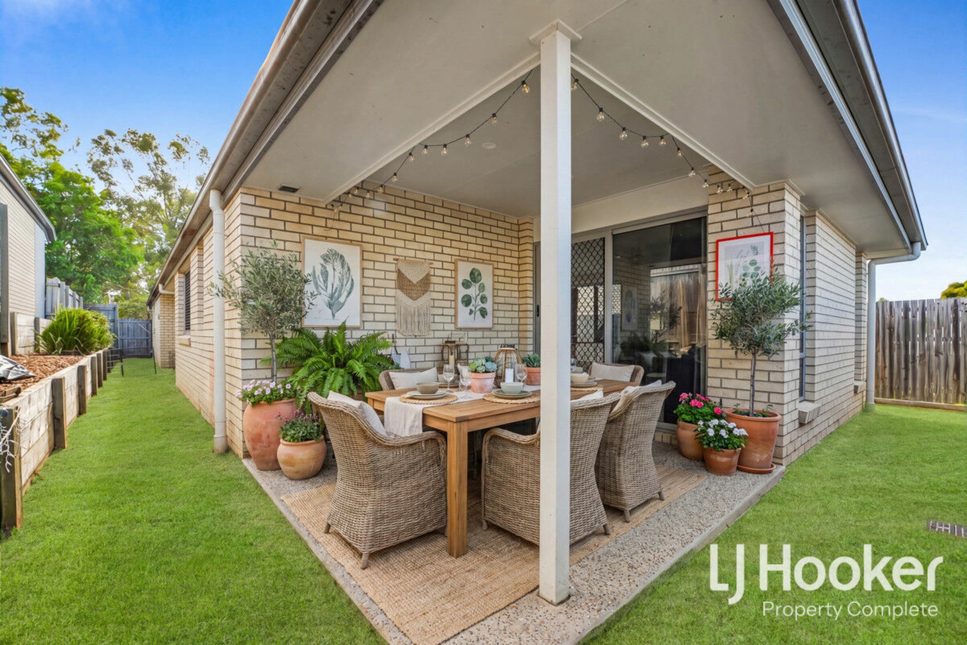17 Greenstone Street — photo 4 of 17