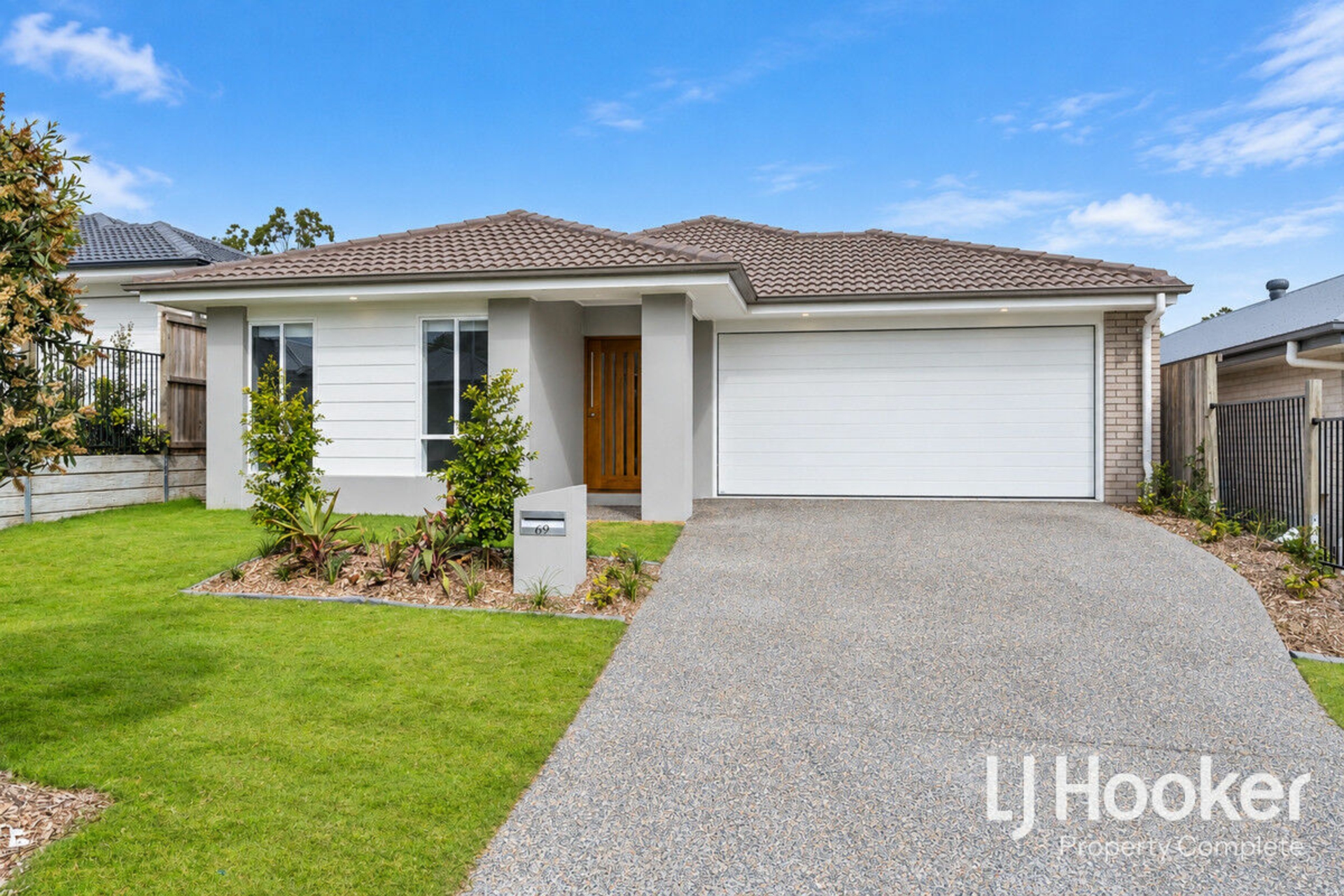 69 Hyde Drive — photo 2 of 11