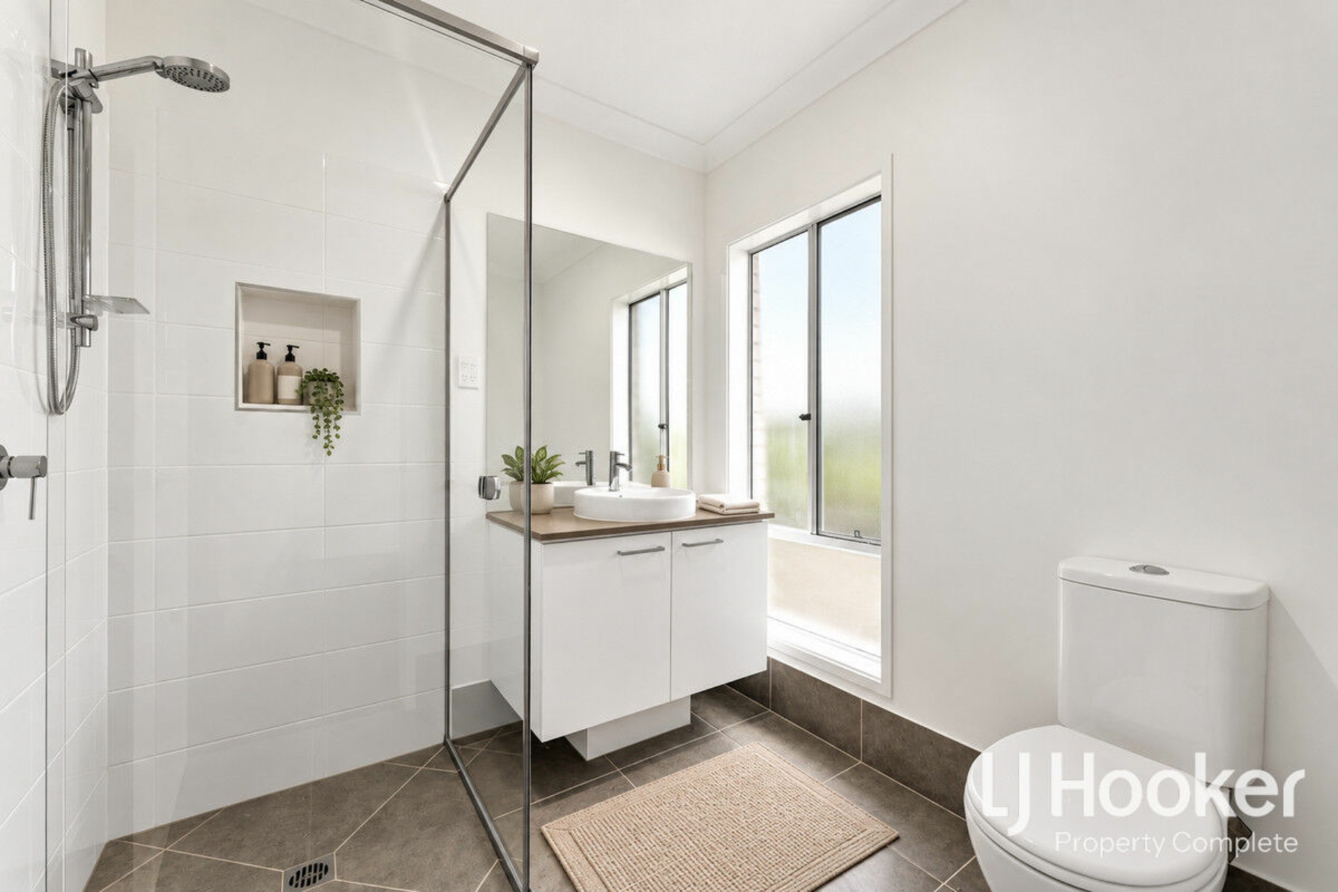69 Hyde Drive — photo 6 of 11