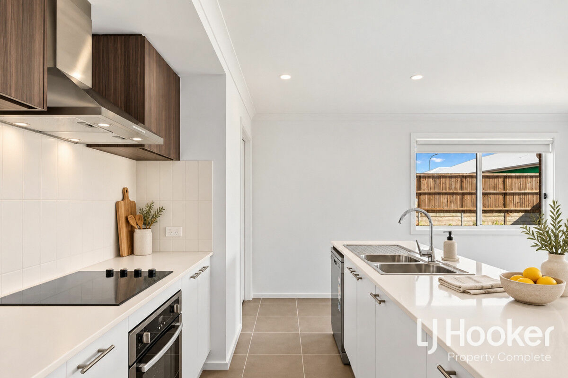 9 Hamersley Road — photo 3 of 14