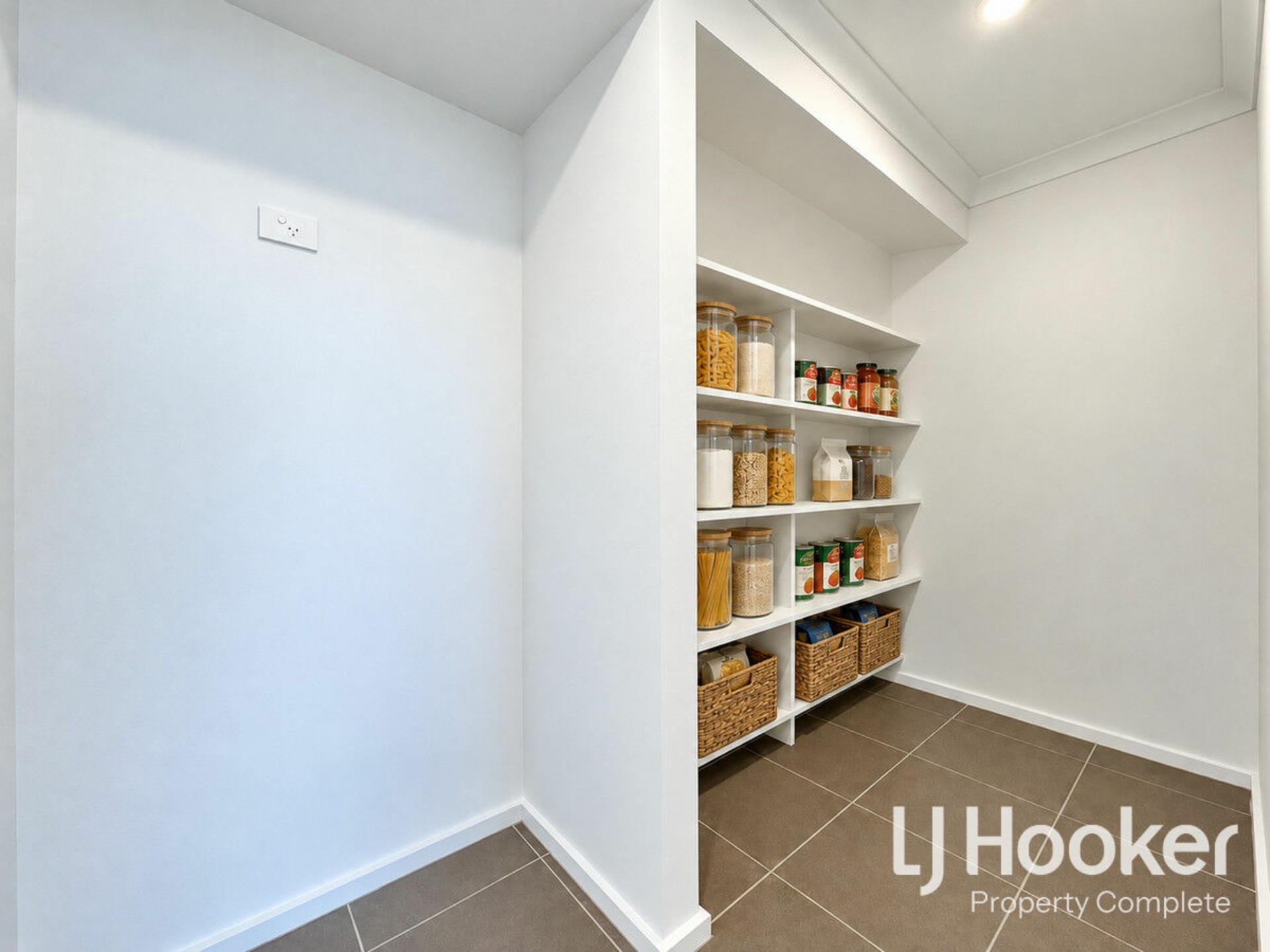 9 Hamersley Road — photo 9 of 14
