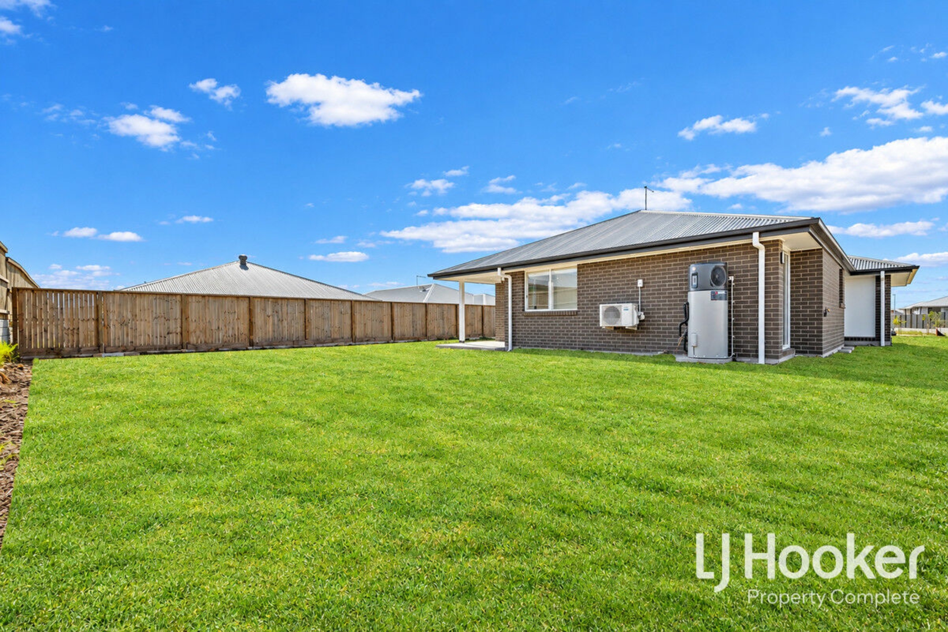 9 Hamersley Road — photo 11 of 14