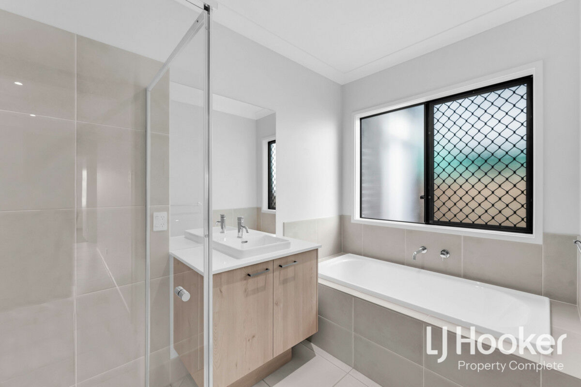10 Wollemi Street — photo 8 of 12