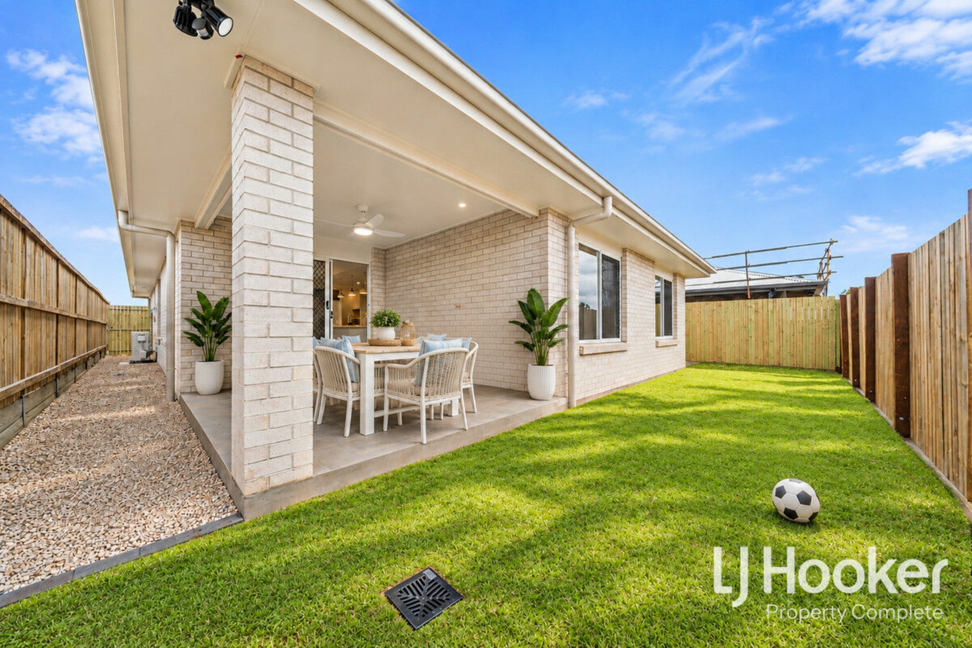 62 Arthurs Circuit — photo 11 of 14