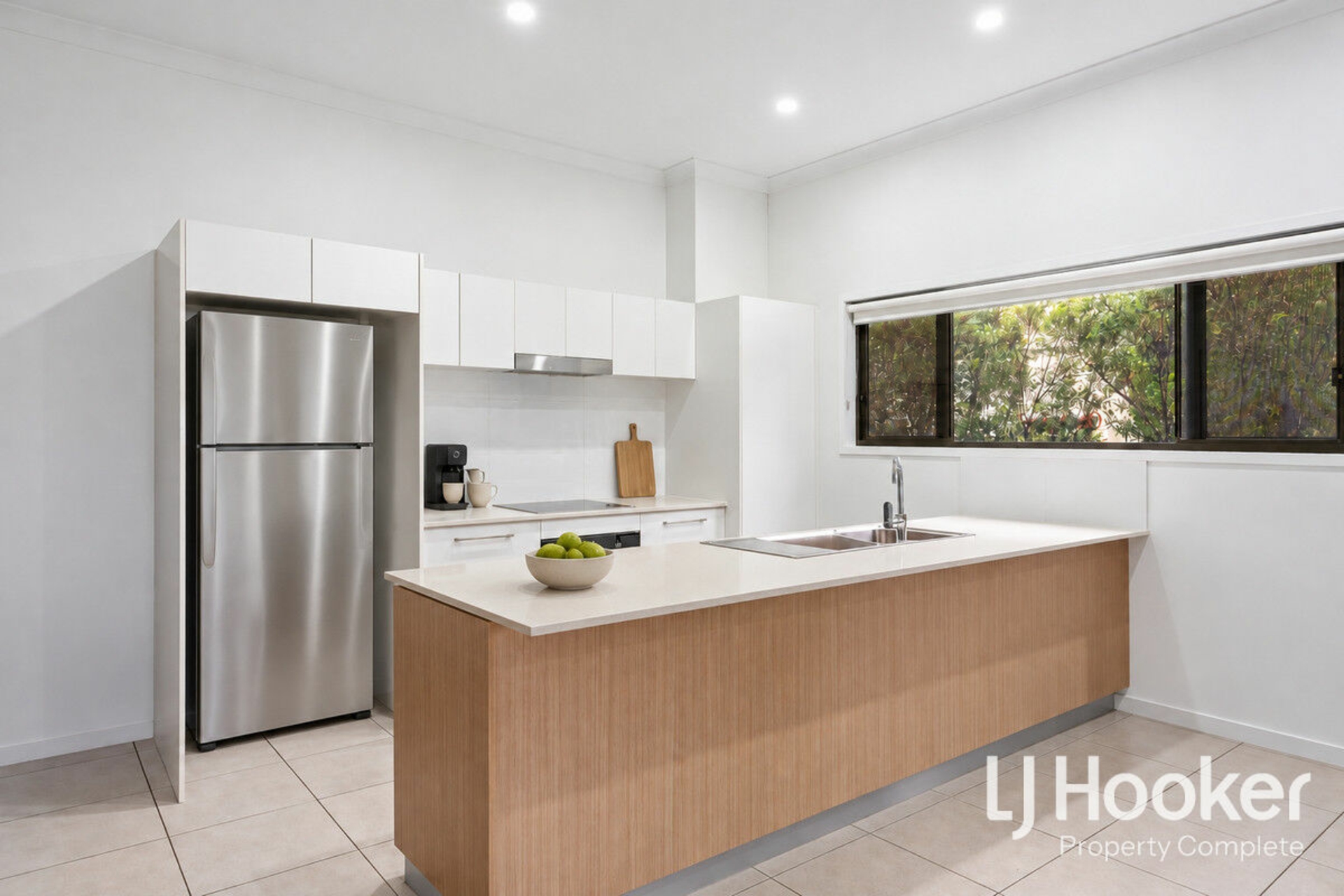 24/15-25 Waldron Street — photo 3 of 24