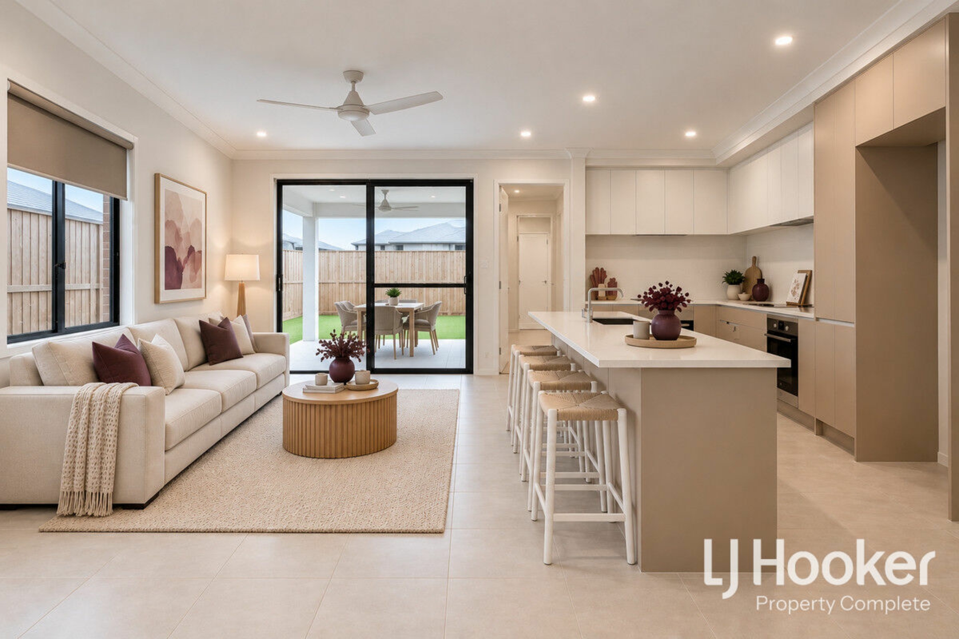 2/14 Alexander Place — photo from LJ Hooker Property Complete