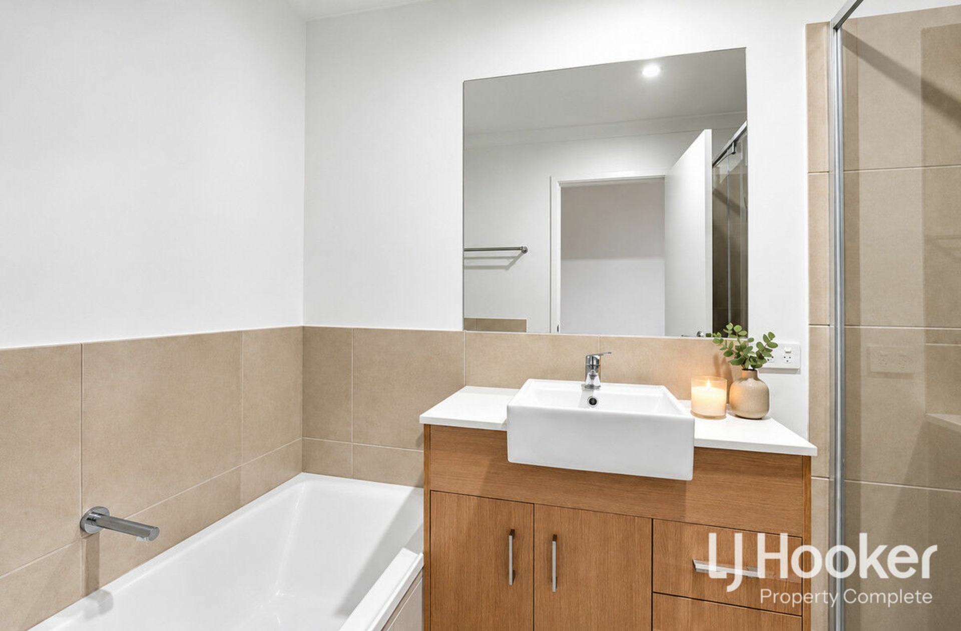 24A Hastings Street — photo 8 of 9