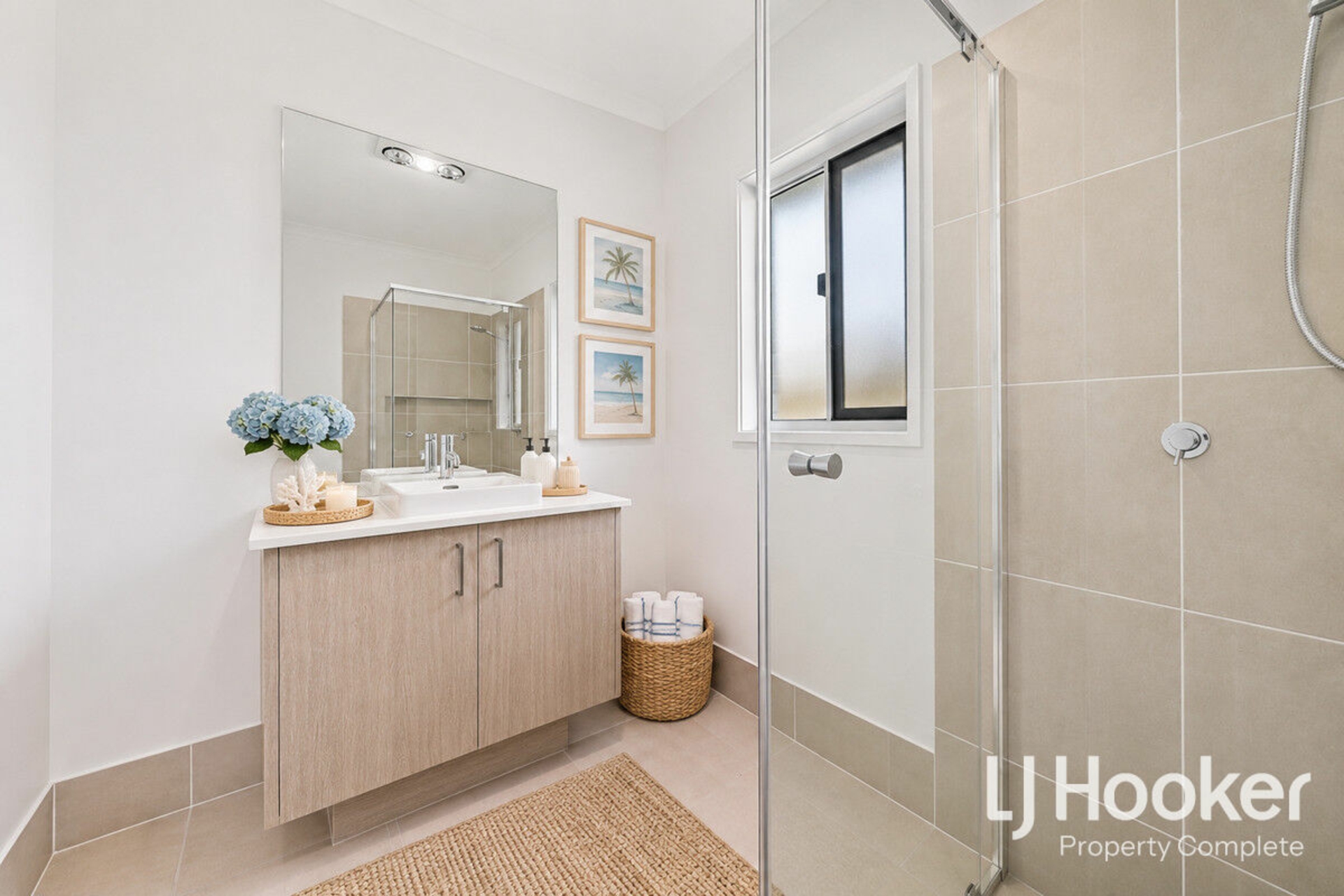 18 Hills Crescent — photo 10 of 16