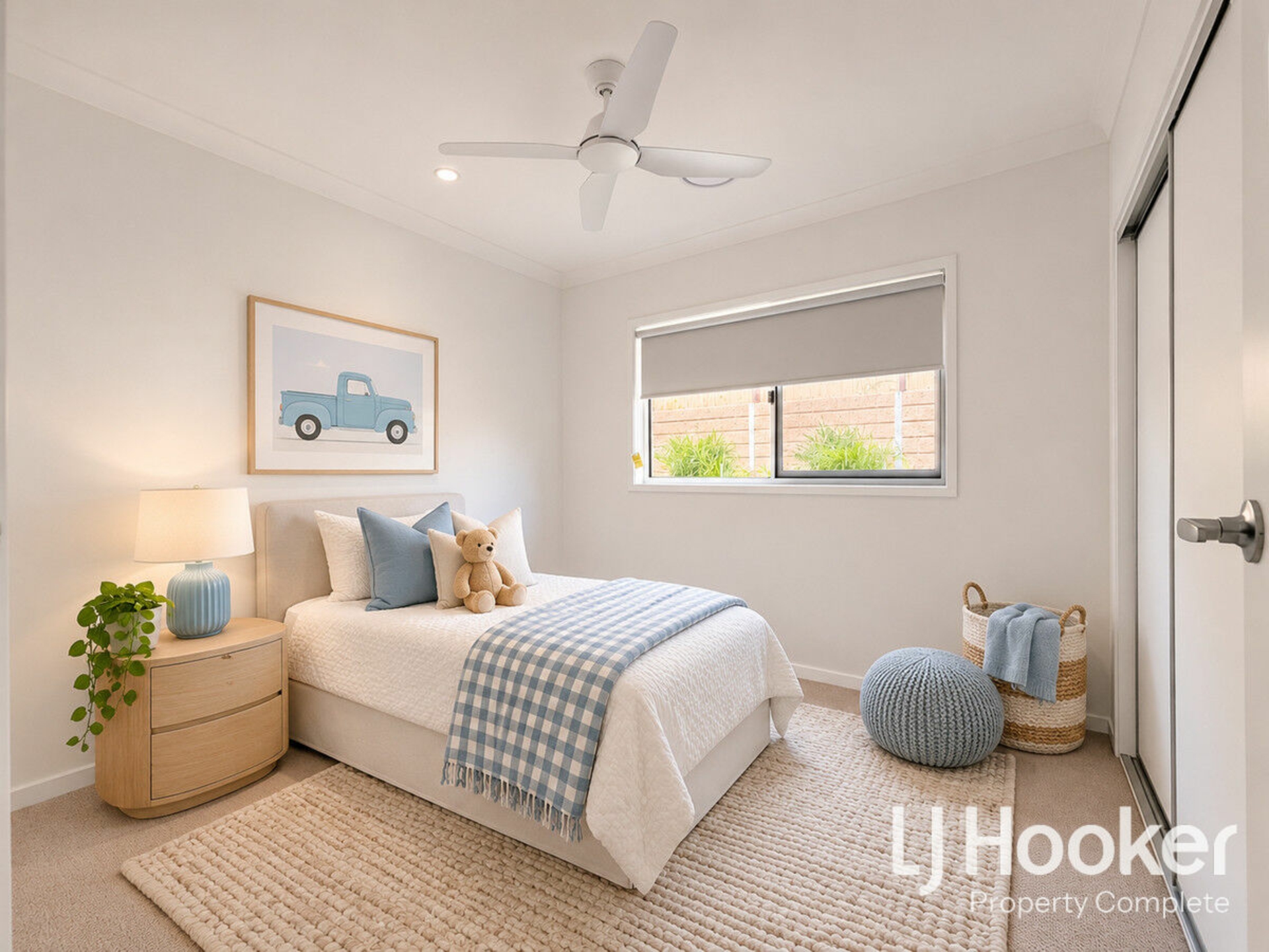 18 Hills Crescent — photo 12 of 16